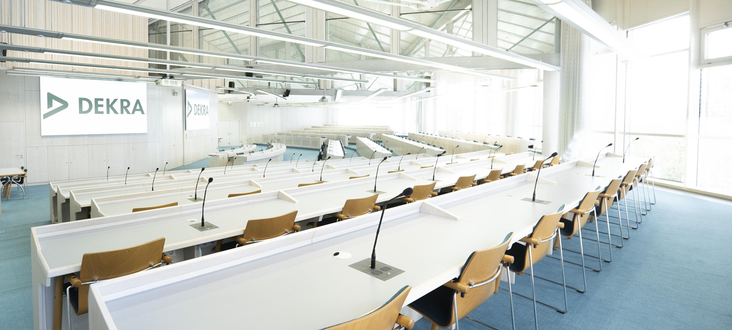 DEKRA Congress Center Wart & DEKRA Congresshotel Wart 11