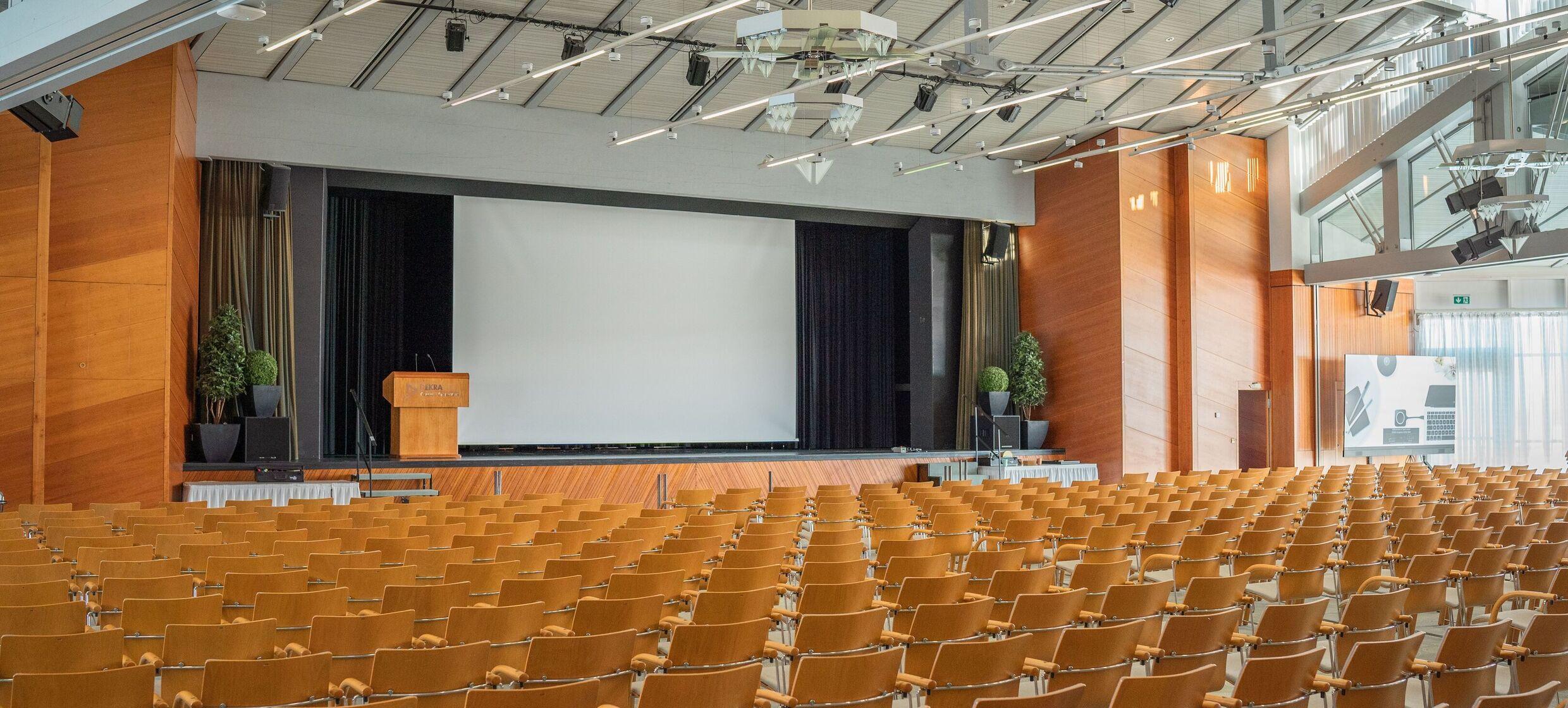 DEKRA Congress Center Wart & DEKRA Congresshotel Wart 18