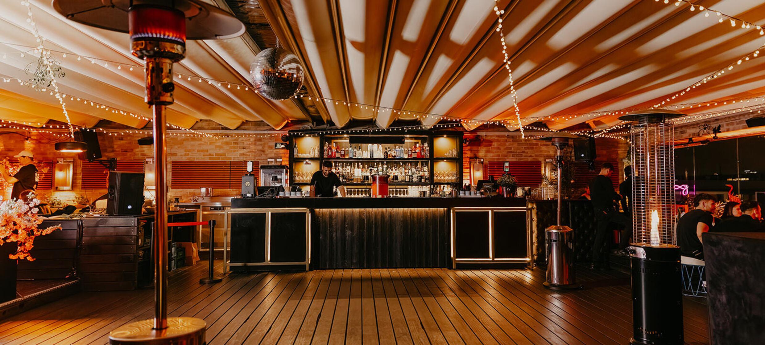 Weihnachtsfeier direkt am Ostbahnhof in Hotel AMANO East Side / Berlin 1