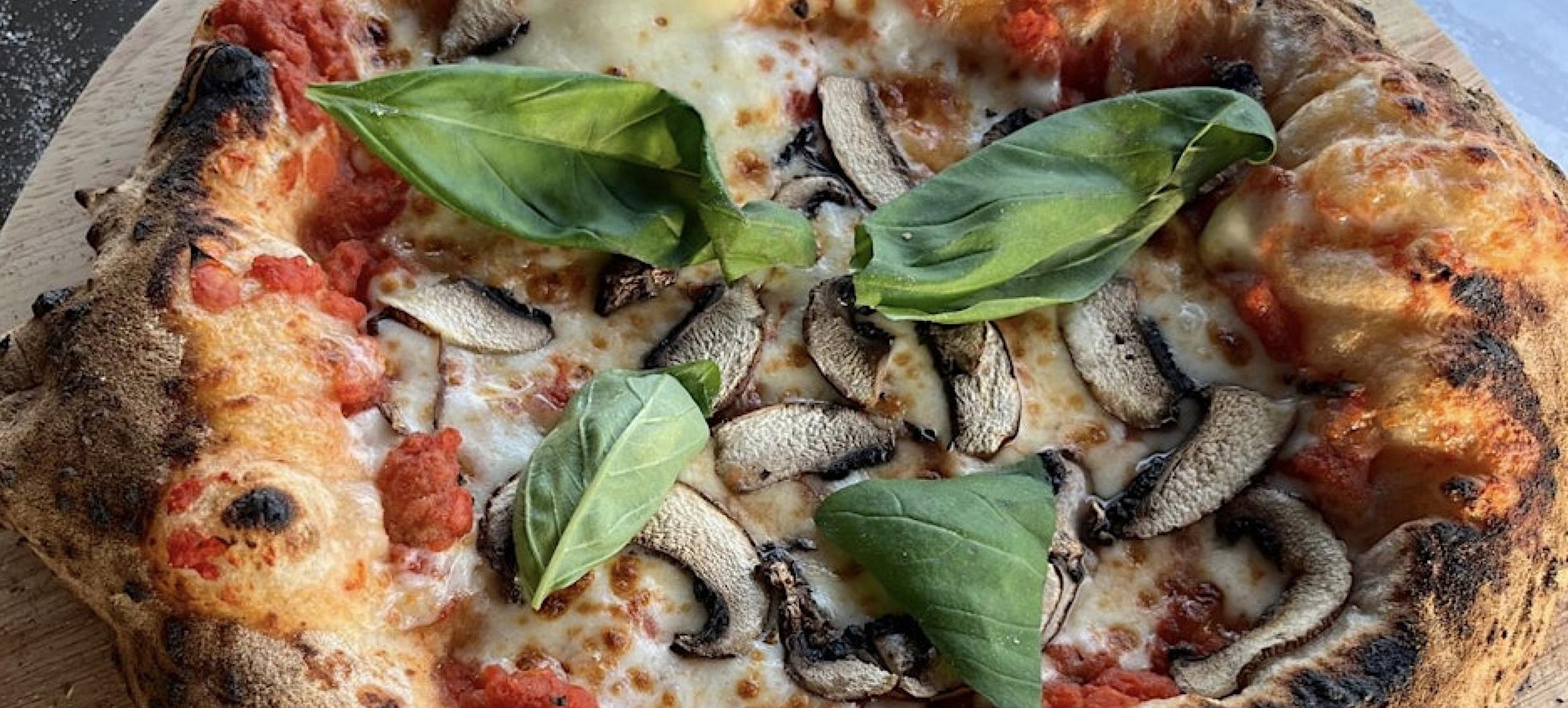 Napoli Nights - Der exklusive Pizzabackkurs im EvenTraum Lola in EvenTraum Lola / Marxzell-Burbach 1