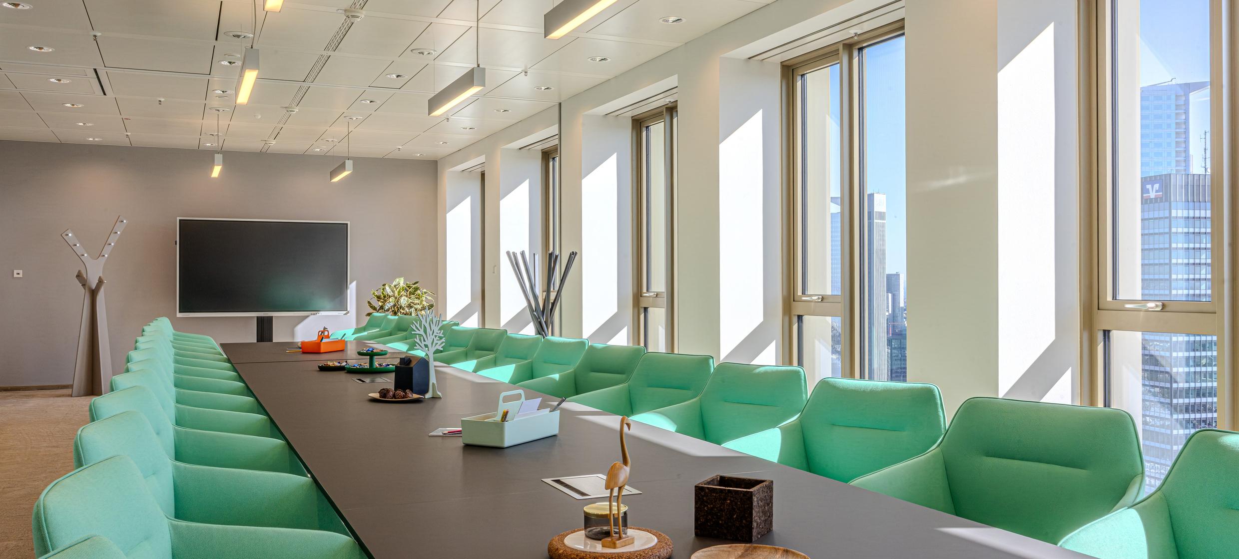 k1 BusinessClub Tower 185 3