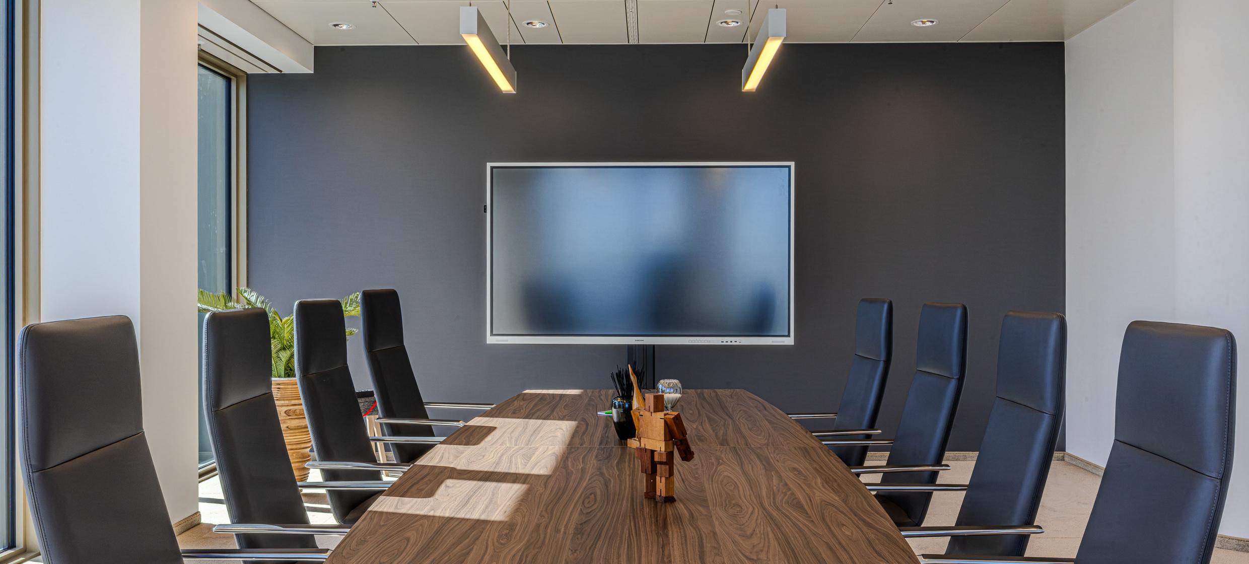 k1 BusinessClub Tower 185 10