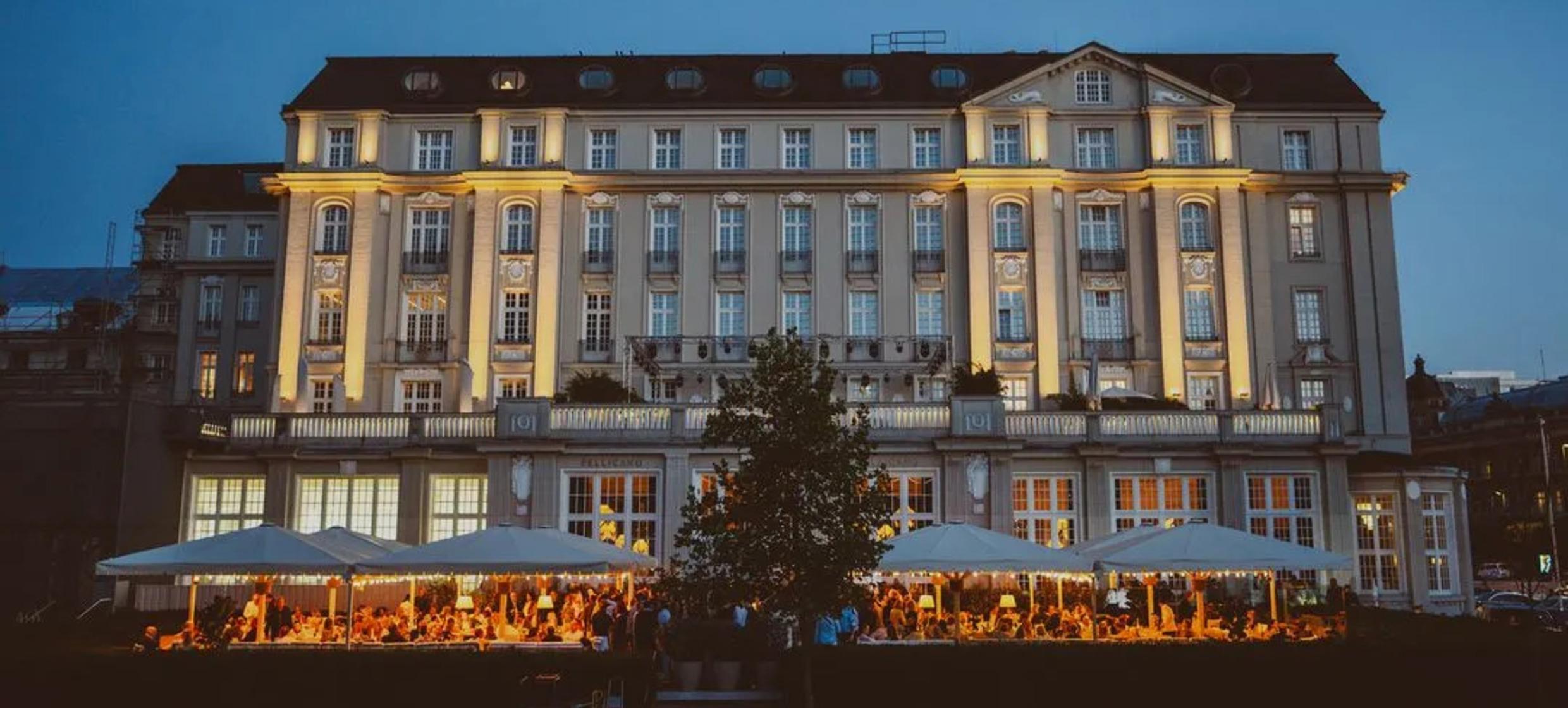 PELLICANO RESTAURANT in Hamburg 1