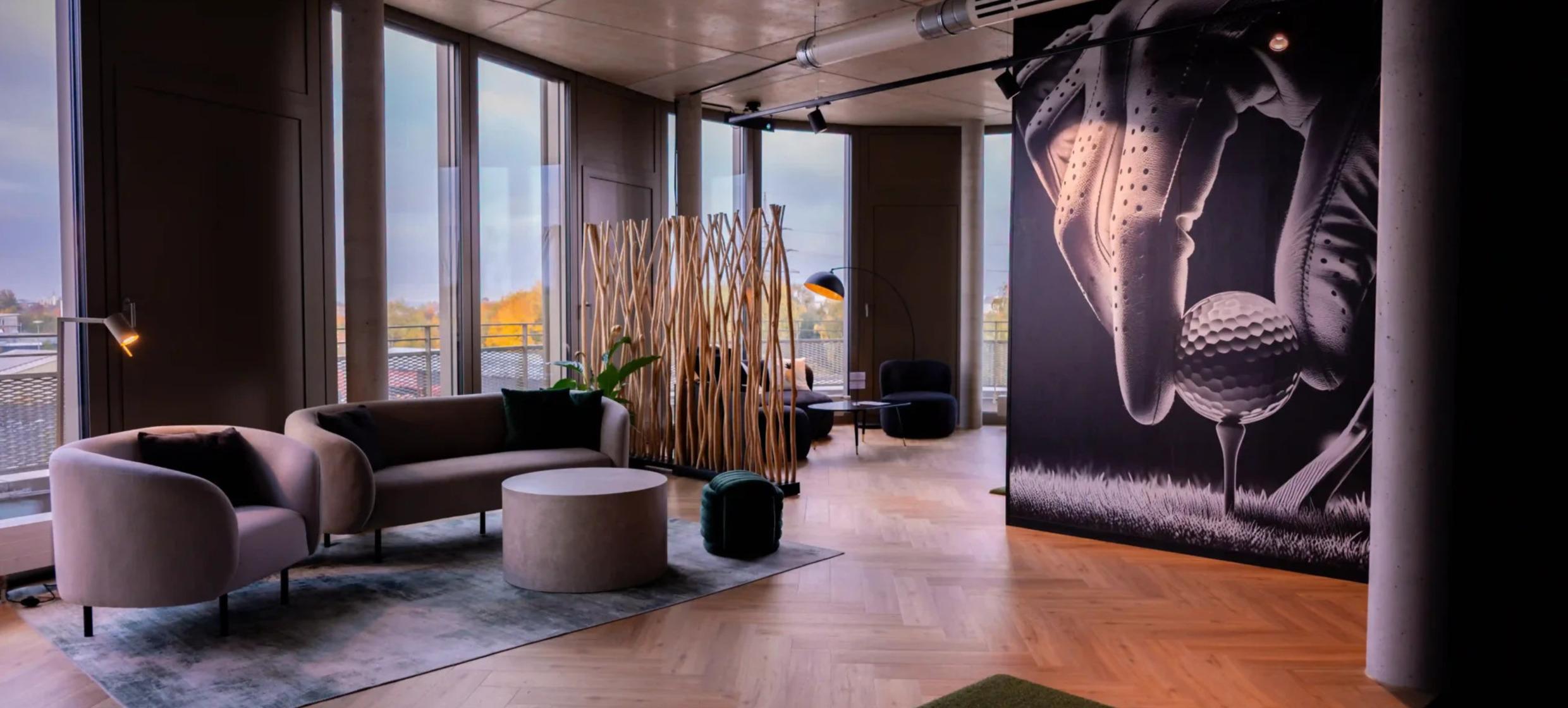 IRONsix Golf & Bar 3