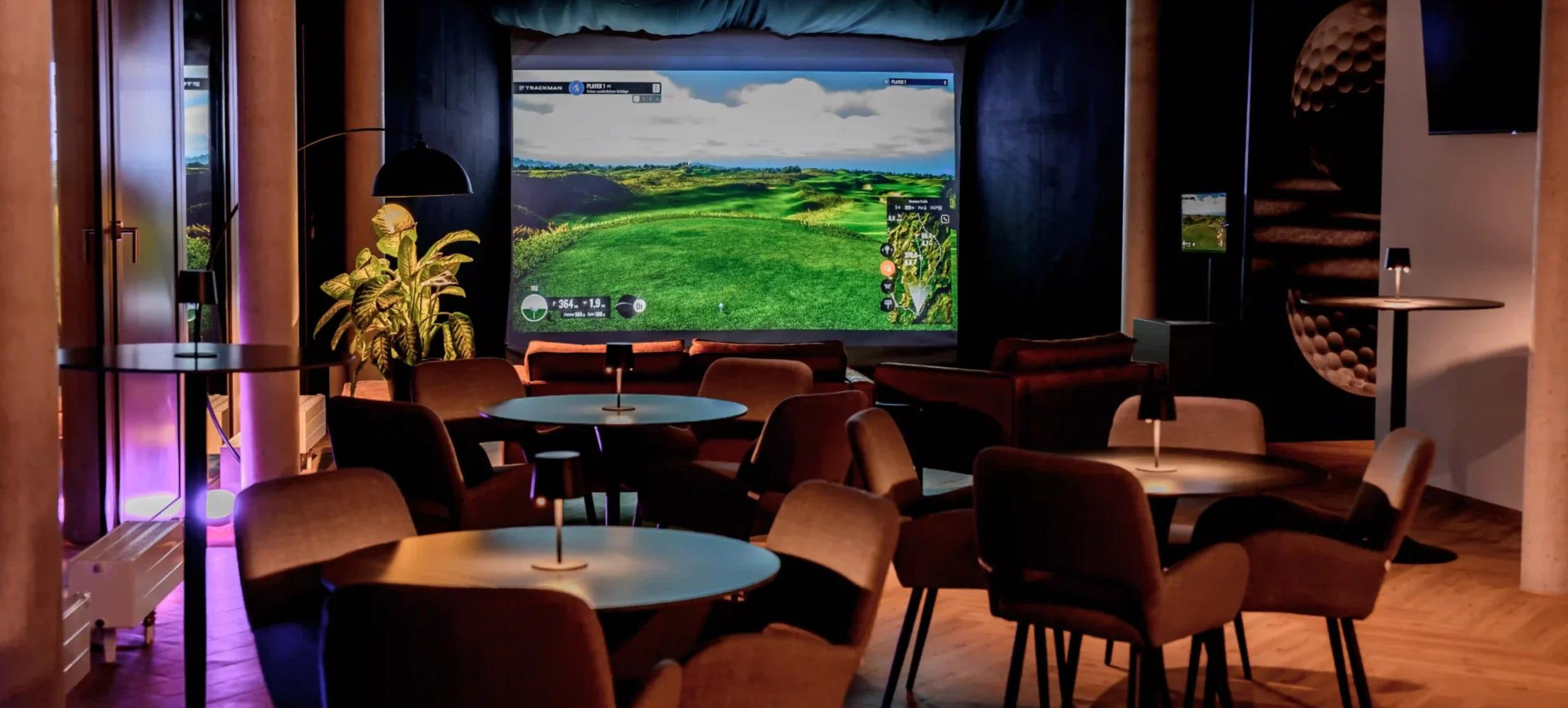 IRONsix Golf & Bar in Augsburg 1