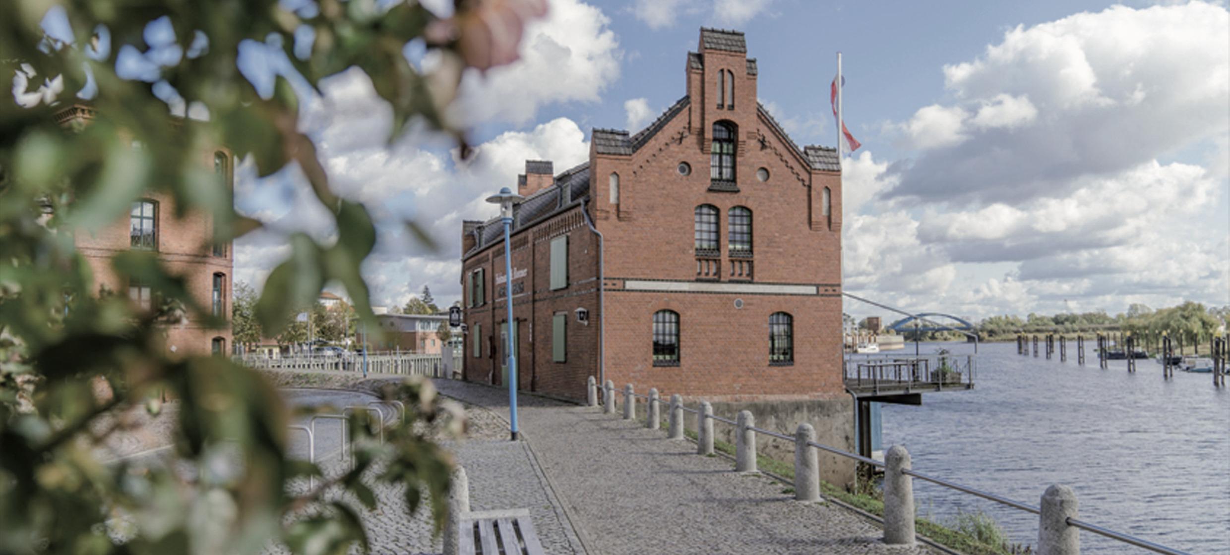 Thrive Away "Kranhaus" 10