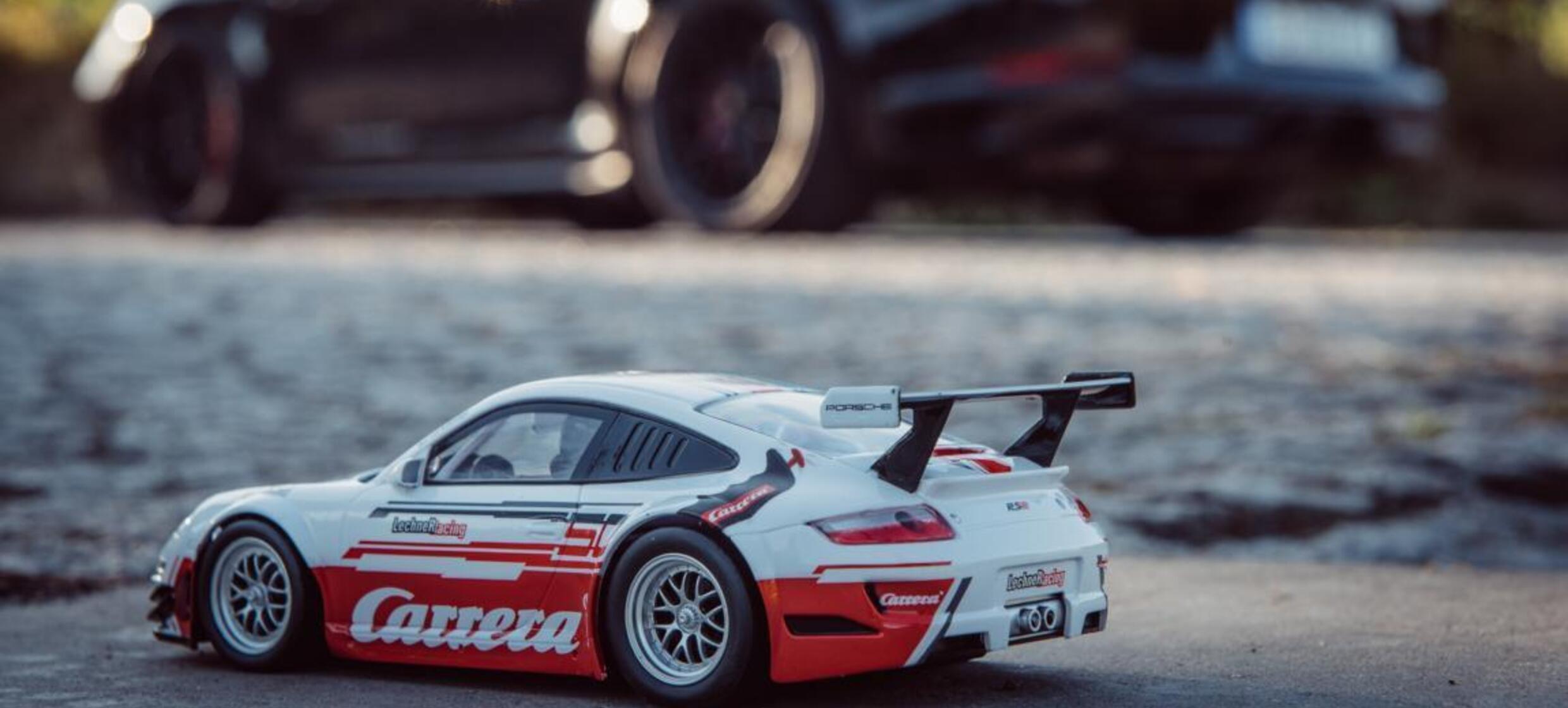 Carrera-Rennbahn im Logenhaus 3