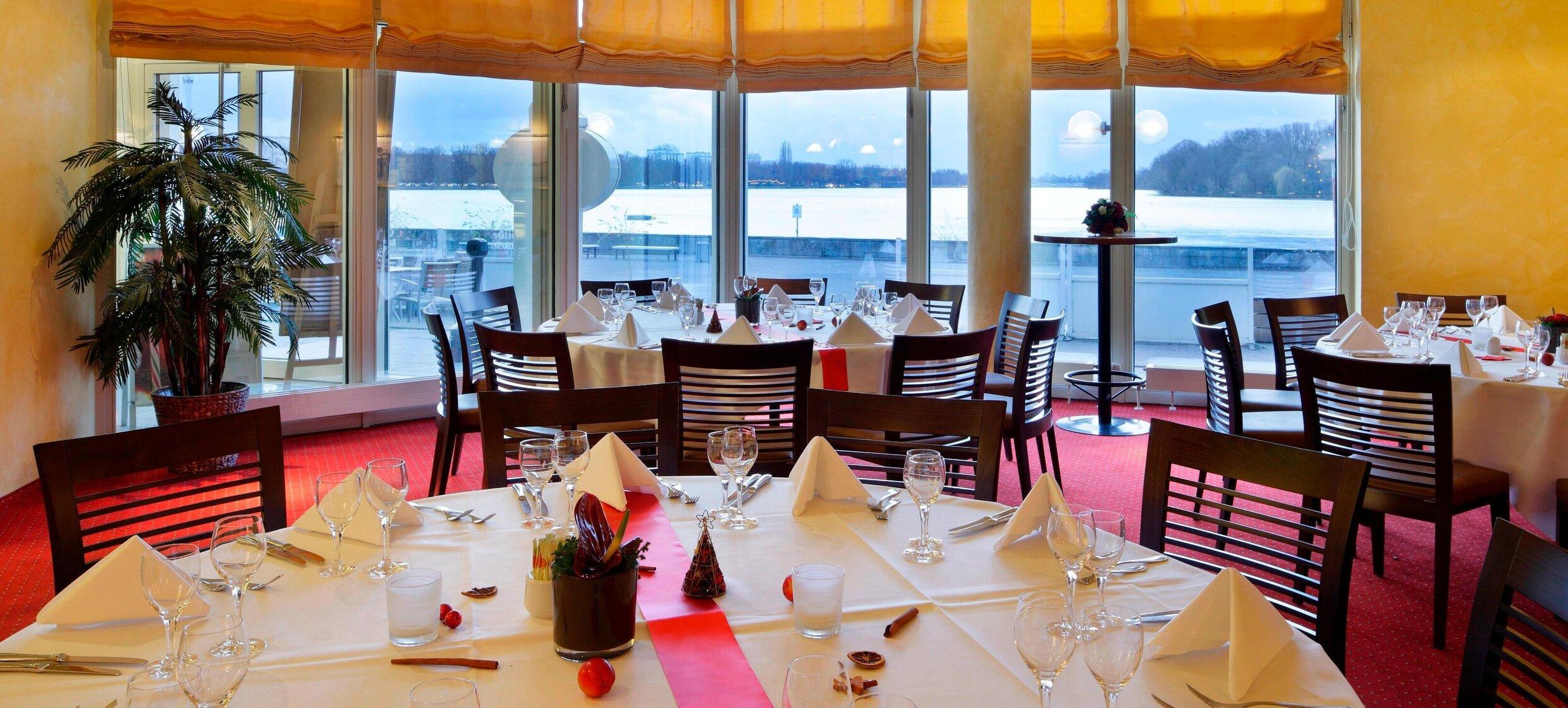 Courtyard Hannover Maschsee 3