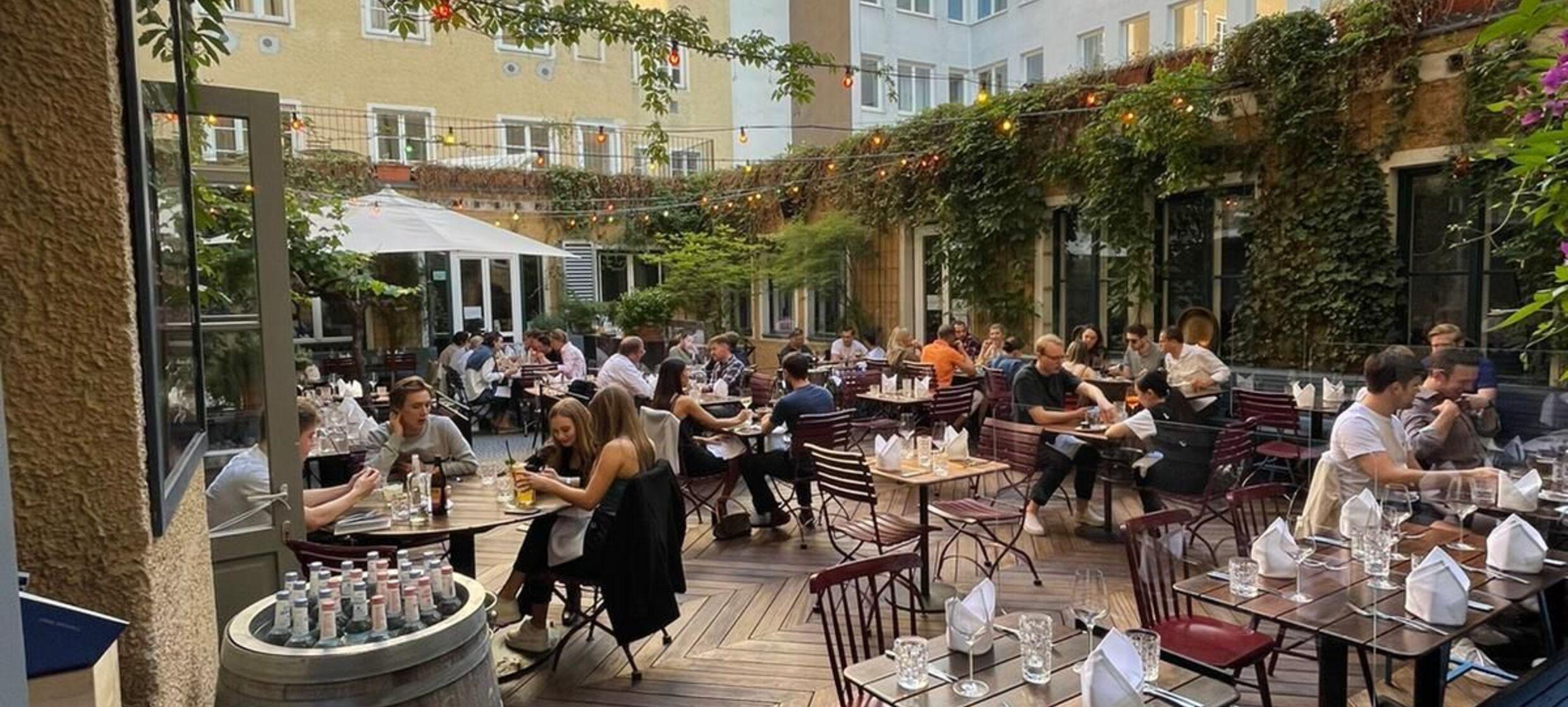 Burger und Lobster Bank 8