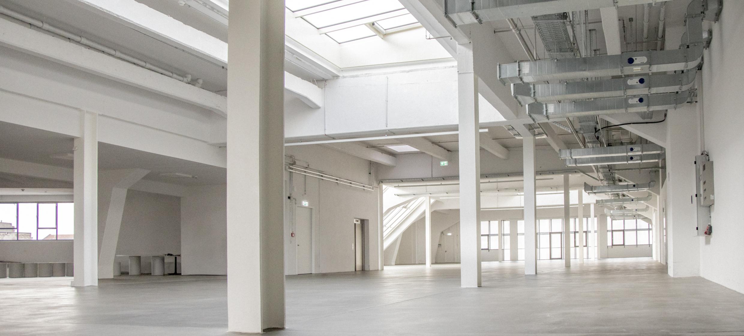 Kant-Garagenpalast 12