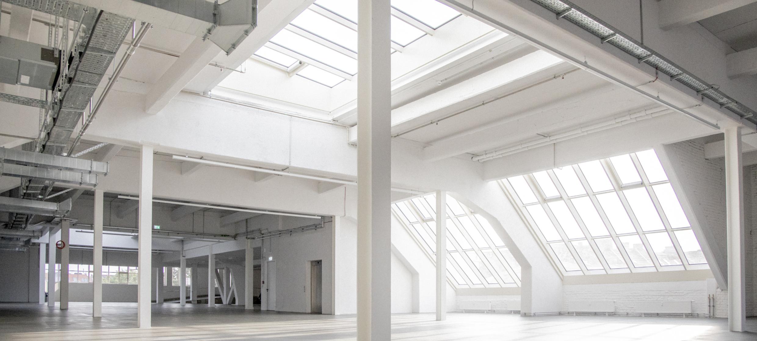 Kant-Garagenpalast  in Berlin 1