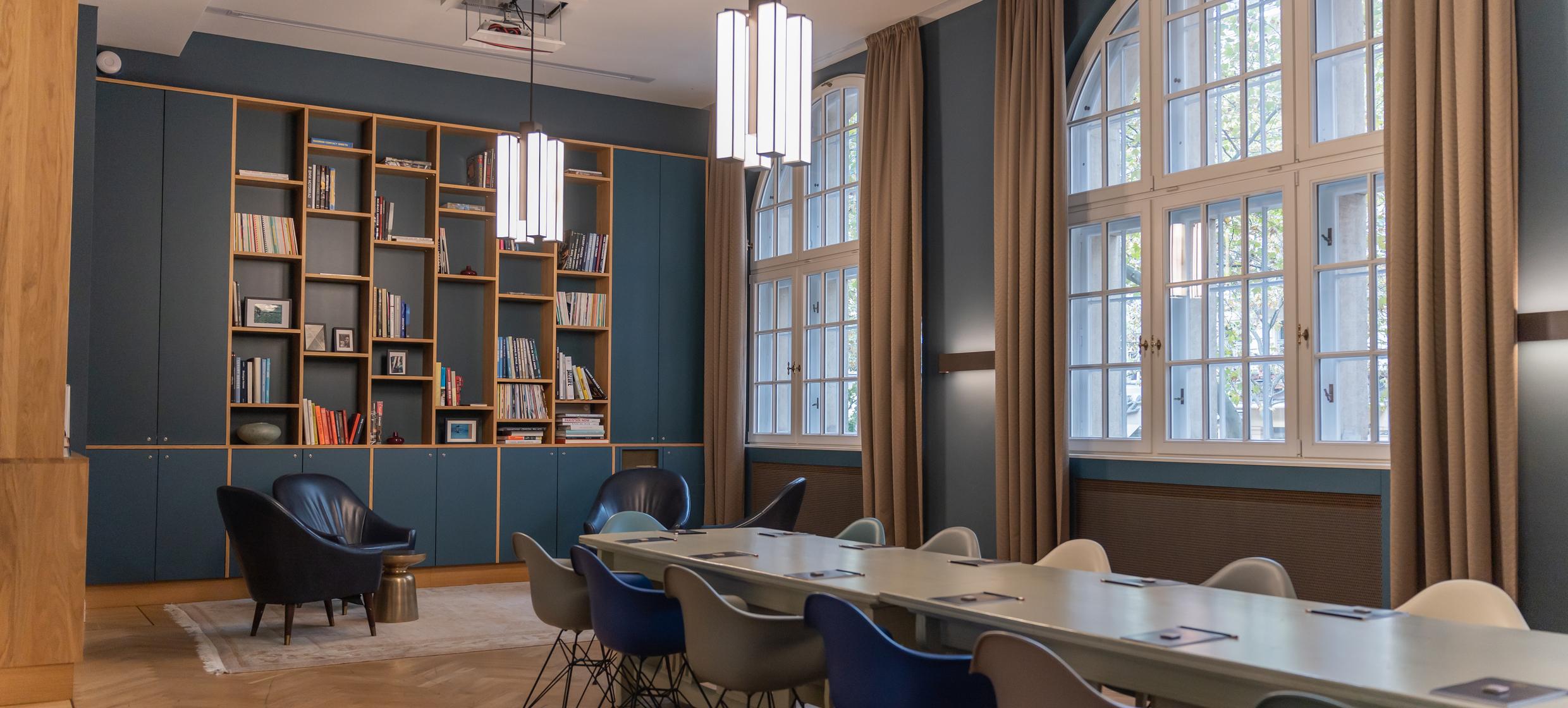 Hotel & Stadtbad Oderberger - Bibliothek in Berlin / Prenzlauer Berg 1