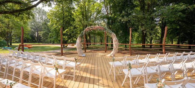 Hochzeit im Pavillon in Zeitreise Hotel & Eventlocation / Bramsche 2
