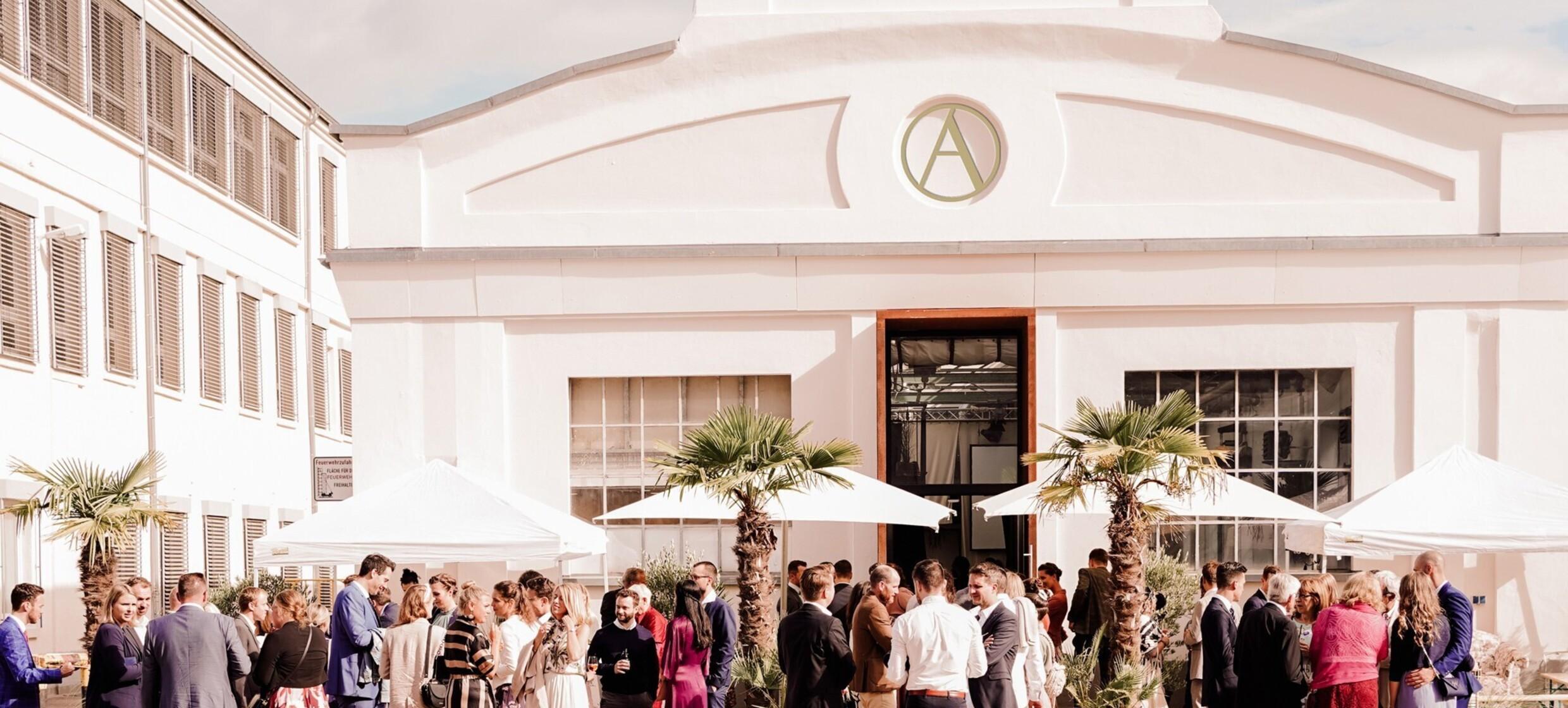 AUKTIONSHAUS in Wiesbaden / Umland 1