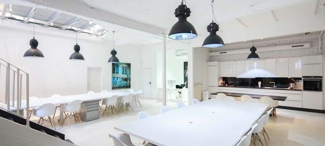 Sveta Art Gallery in Frankfurt / Ostend 10