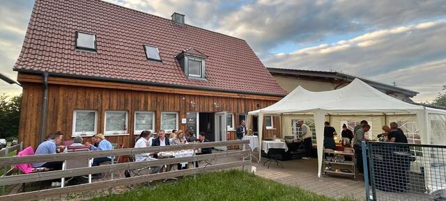Sommerliches BBQ-Firmenevent mitten im Grünen in EvenTraum Lola / Marxzell-Burbach 2