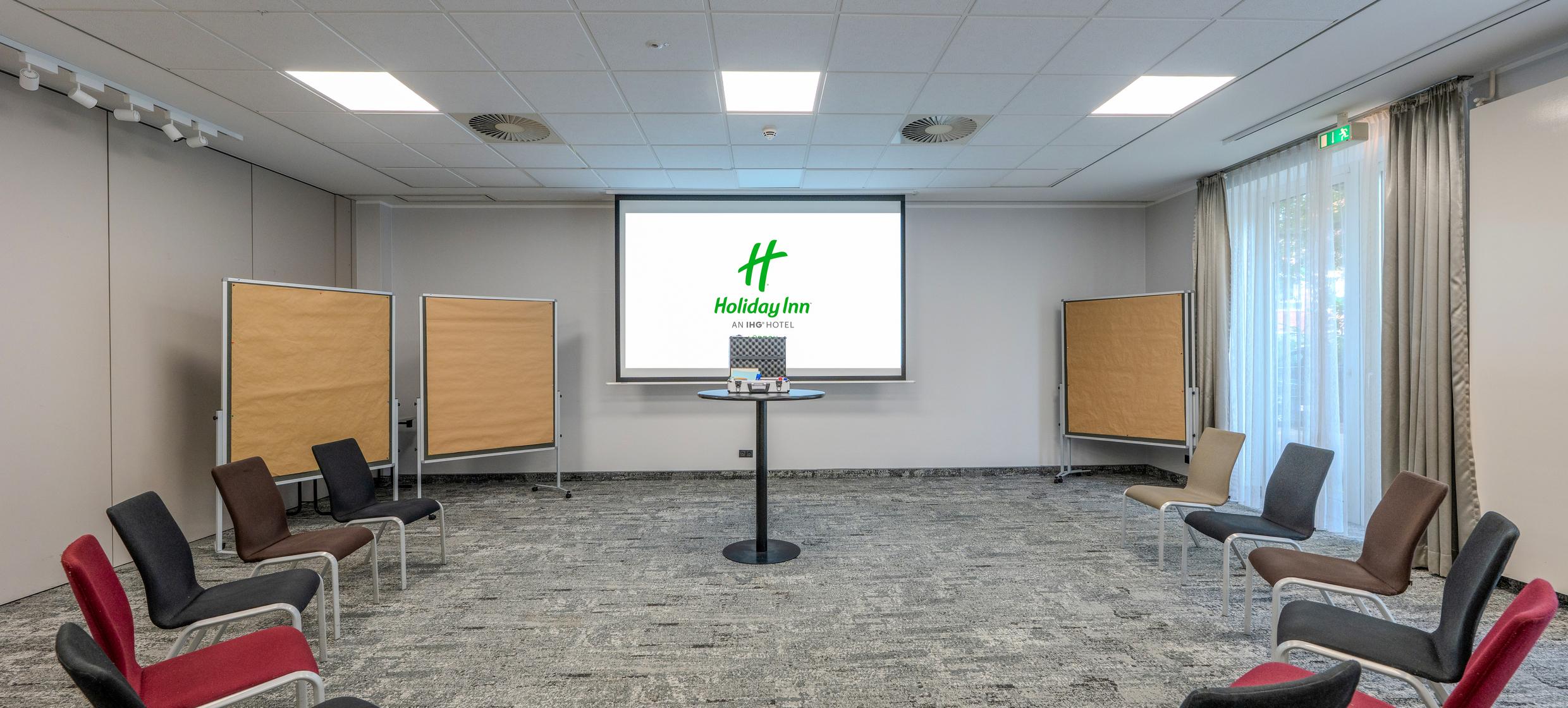 Holiday Inn Lübeck 11