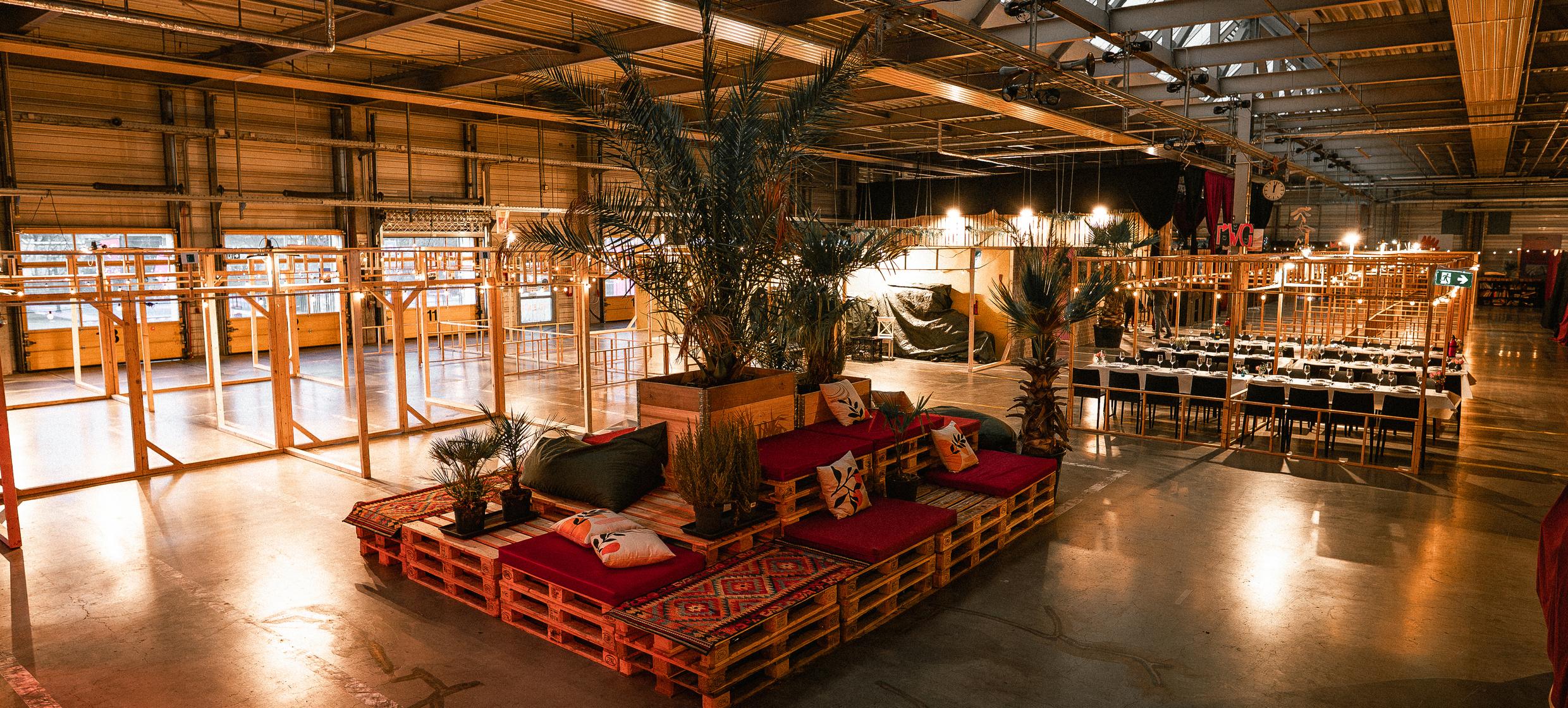 Alte Paketposthalle 10