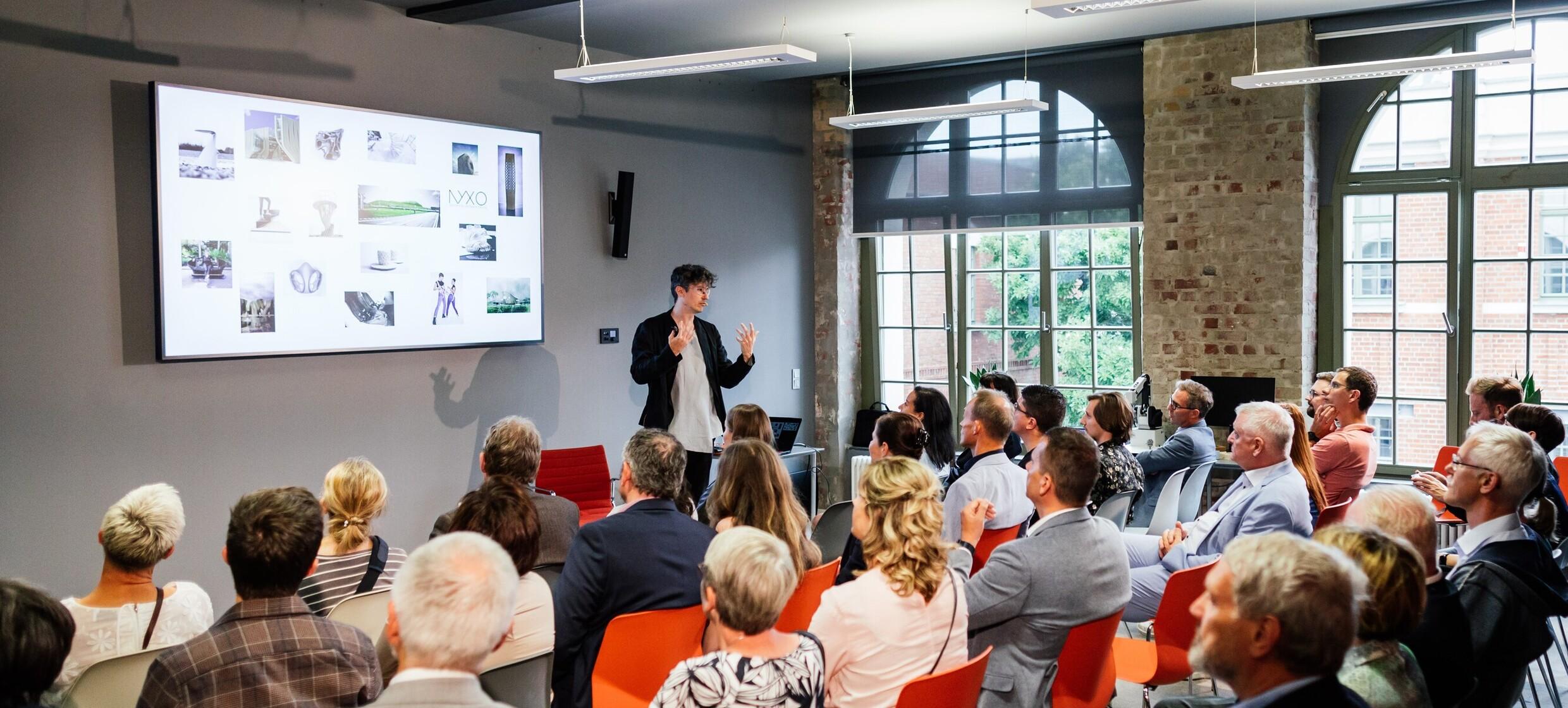 Gläserne 3D Fabrik Seminarraum 3