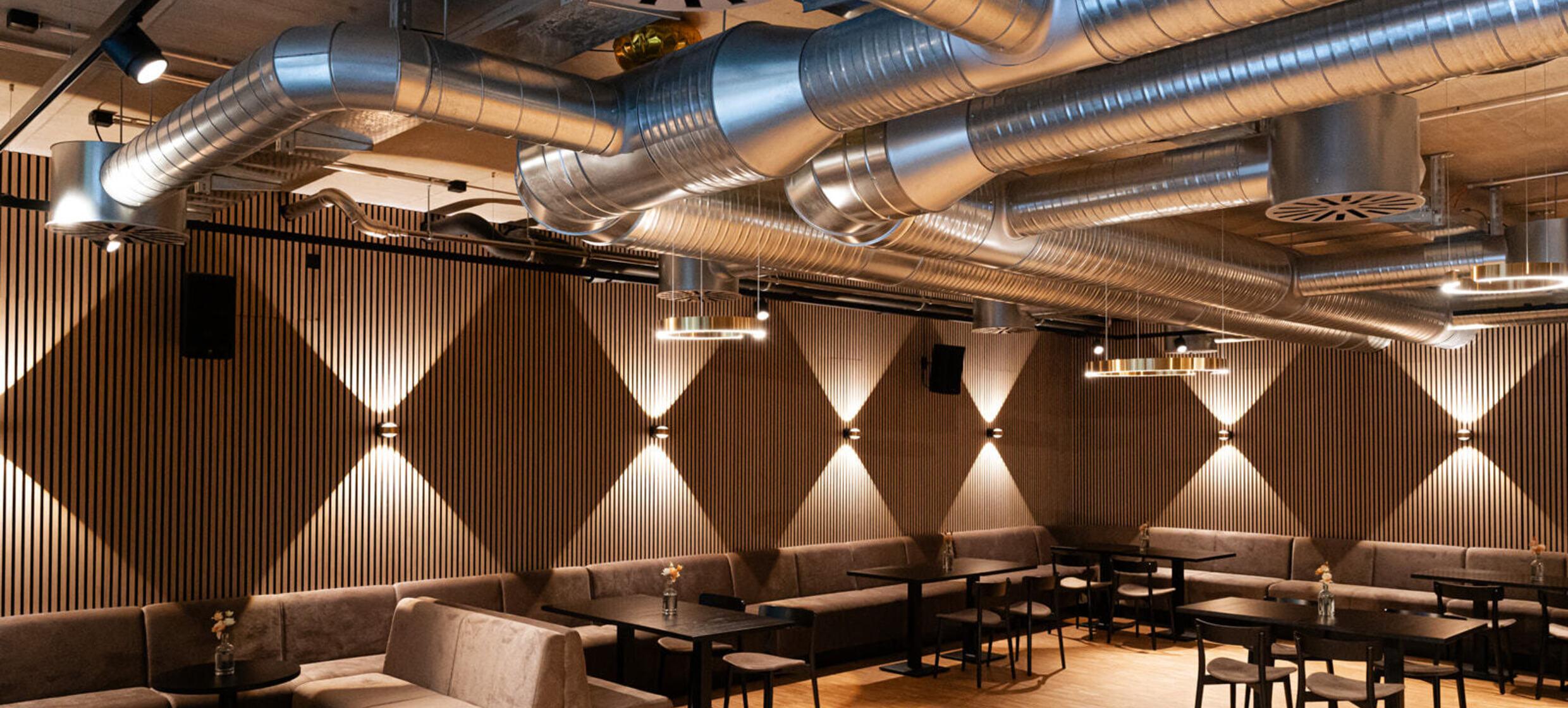 GET TOGETHER – BASE FORMAT in Y.OUR Pavillon / München 1