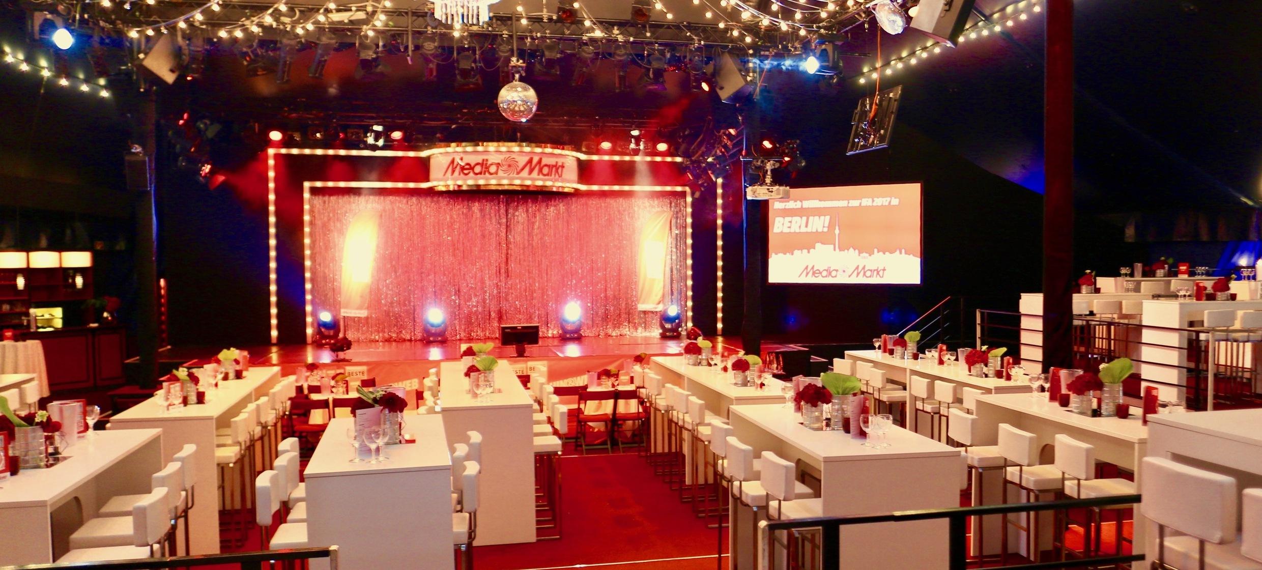 Tipi am Kanzleramt 4