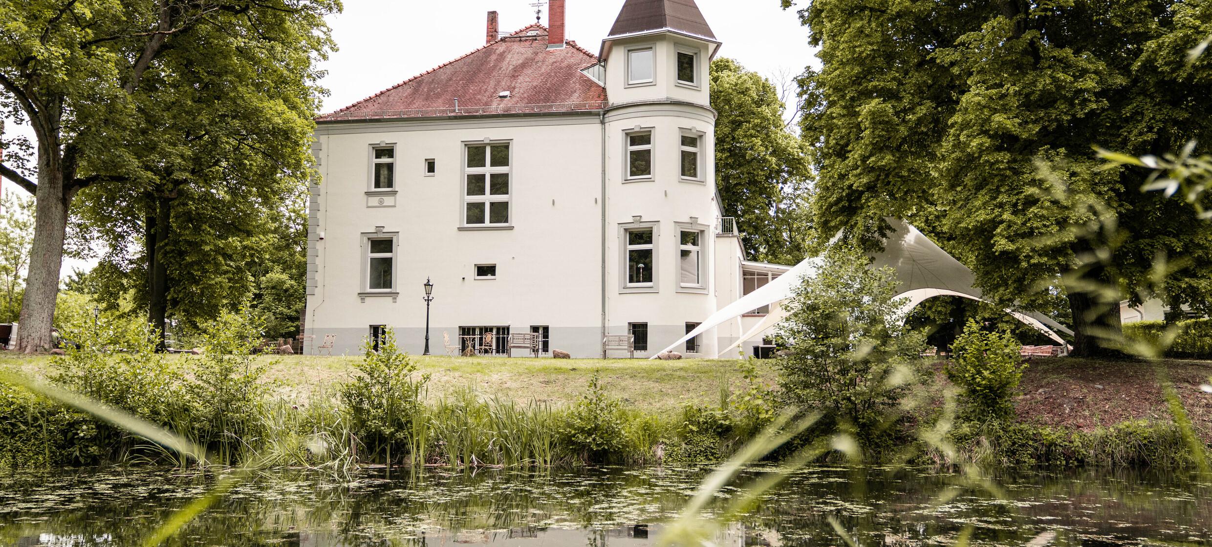 Sommer-Schloss-Hochzeit in Schloss Kletzke / Plattenburg 1