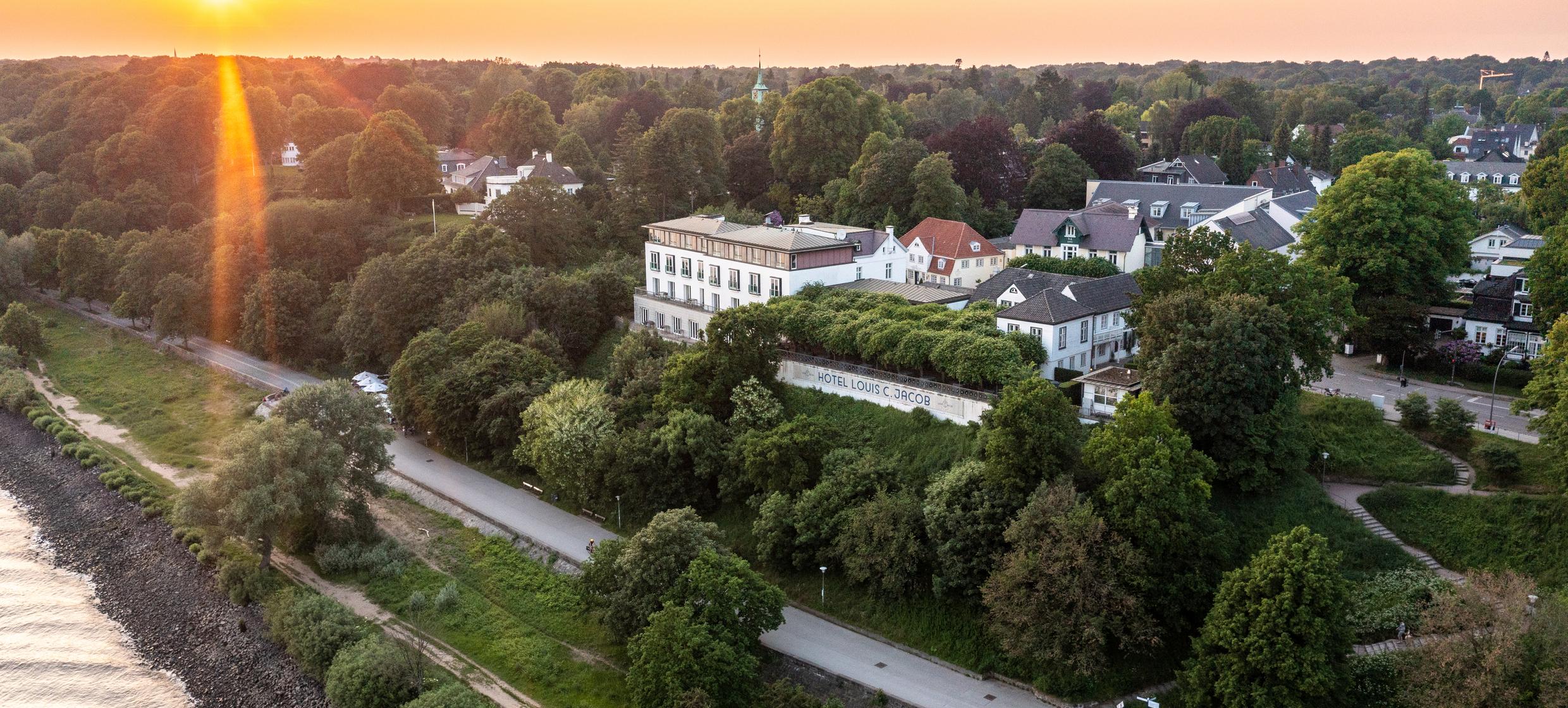 Hotel Louis C. Jacob, Hamburg, Autograph Collection in Hamburg / Nienstedten 1
