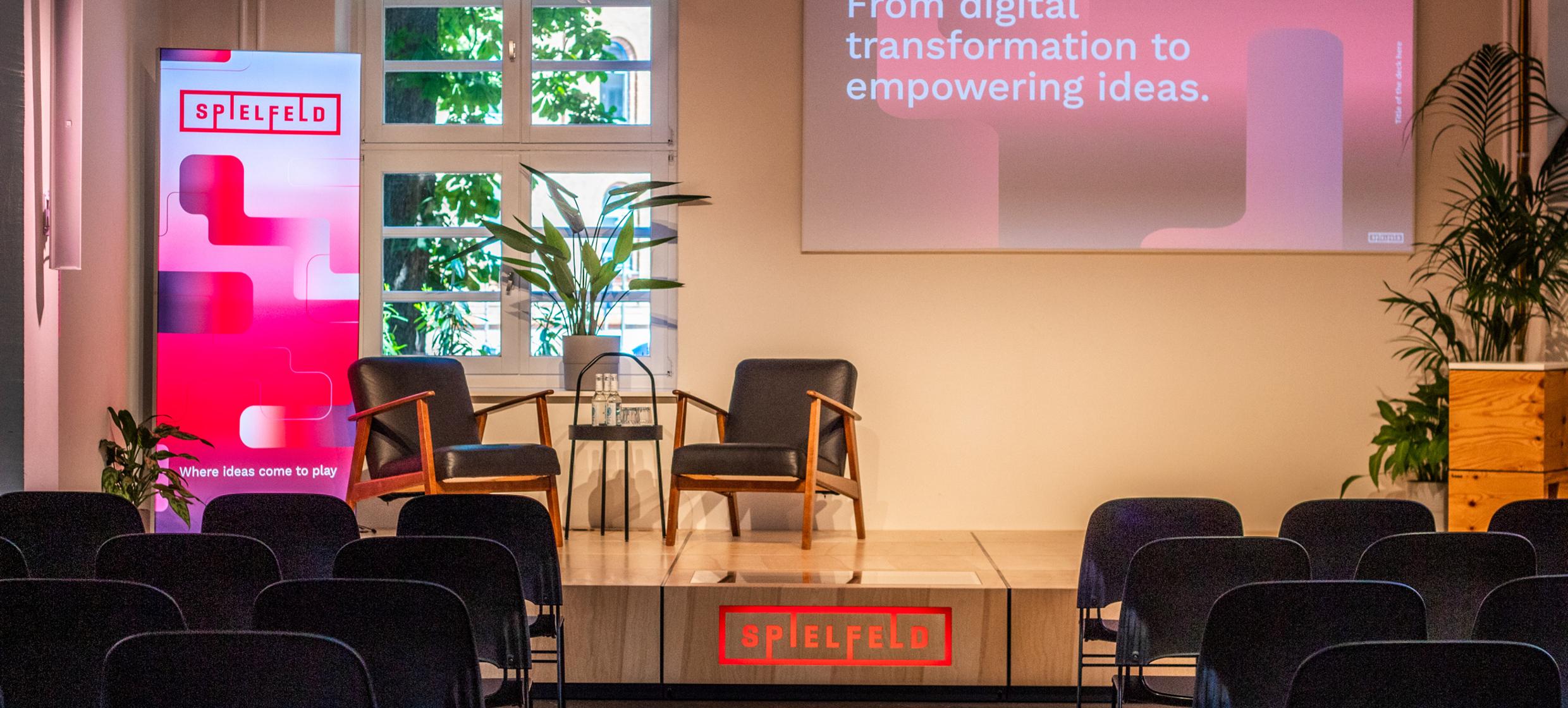 Spielfeld Digital Hub 15