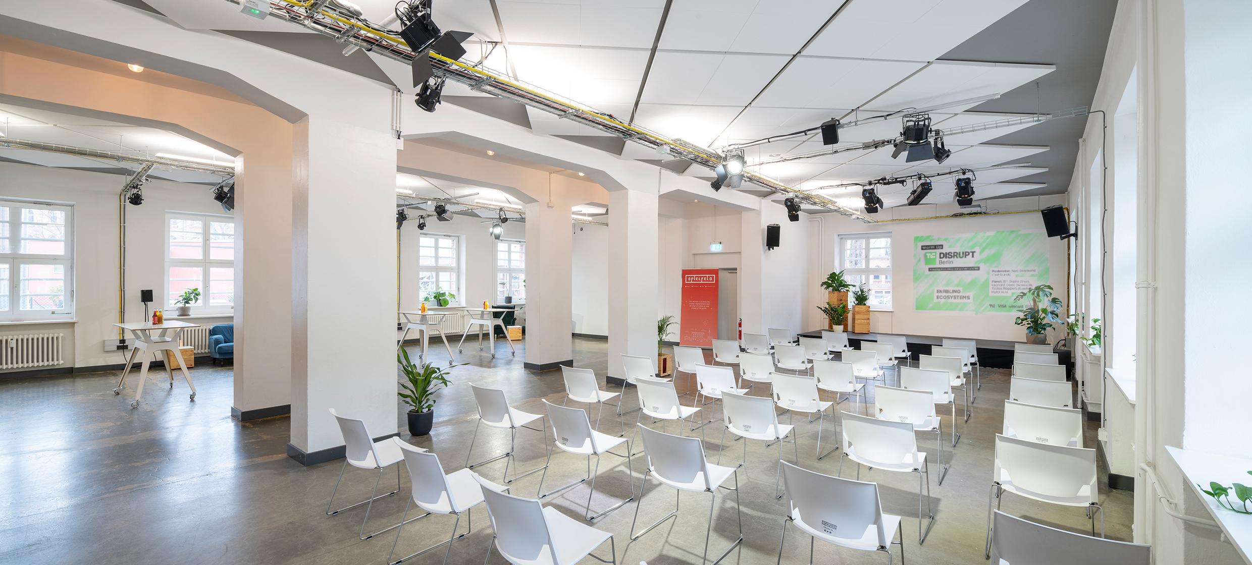 Spielfeld Digital Hub 12