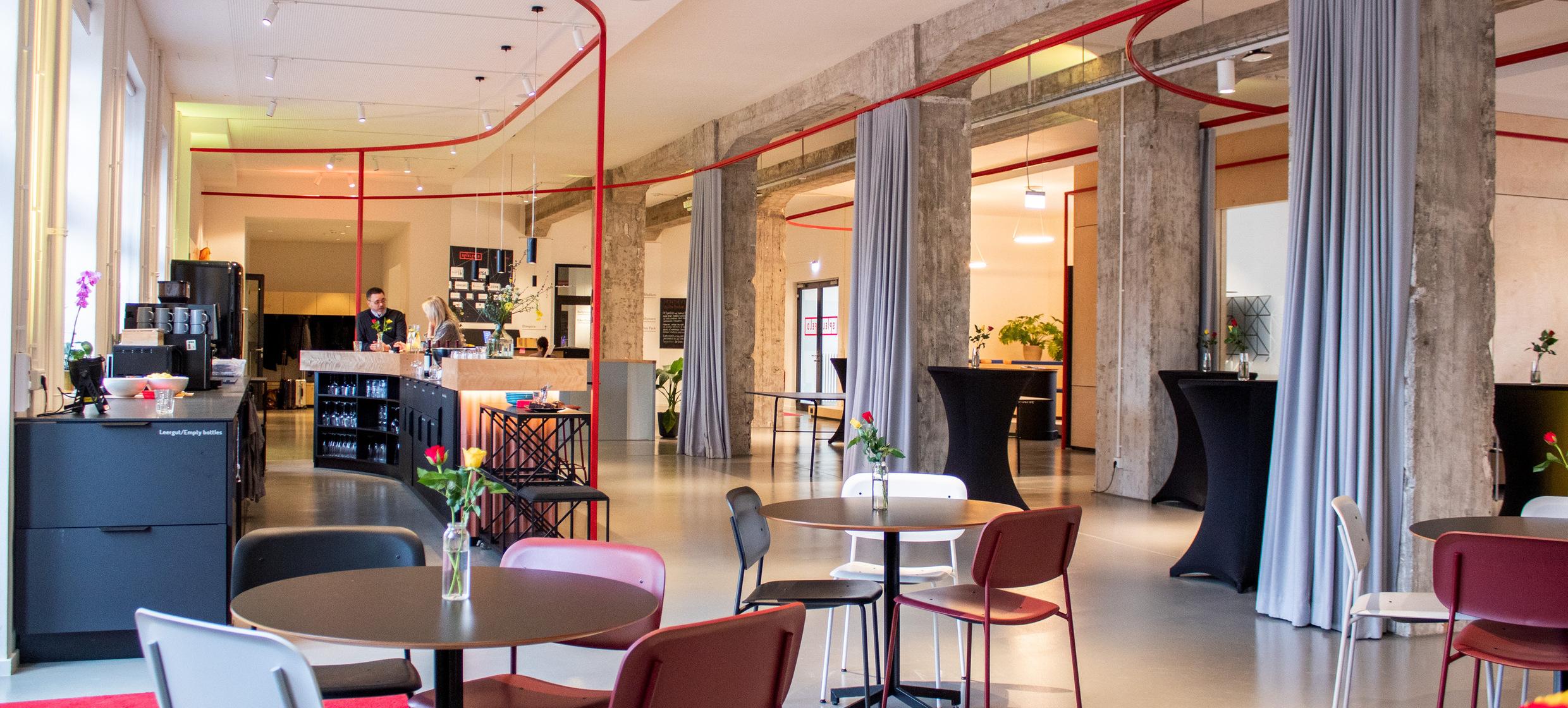 Spielfeld Digital Hub 18