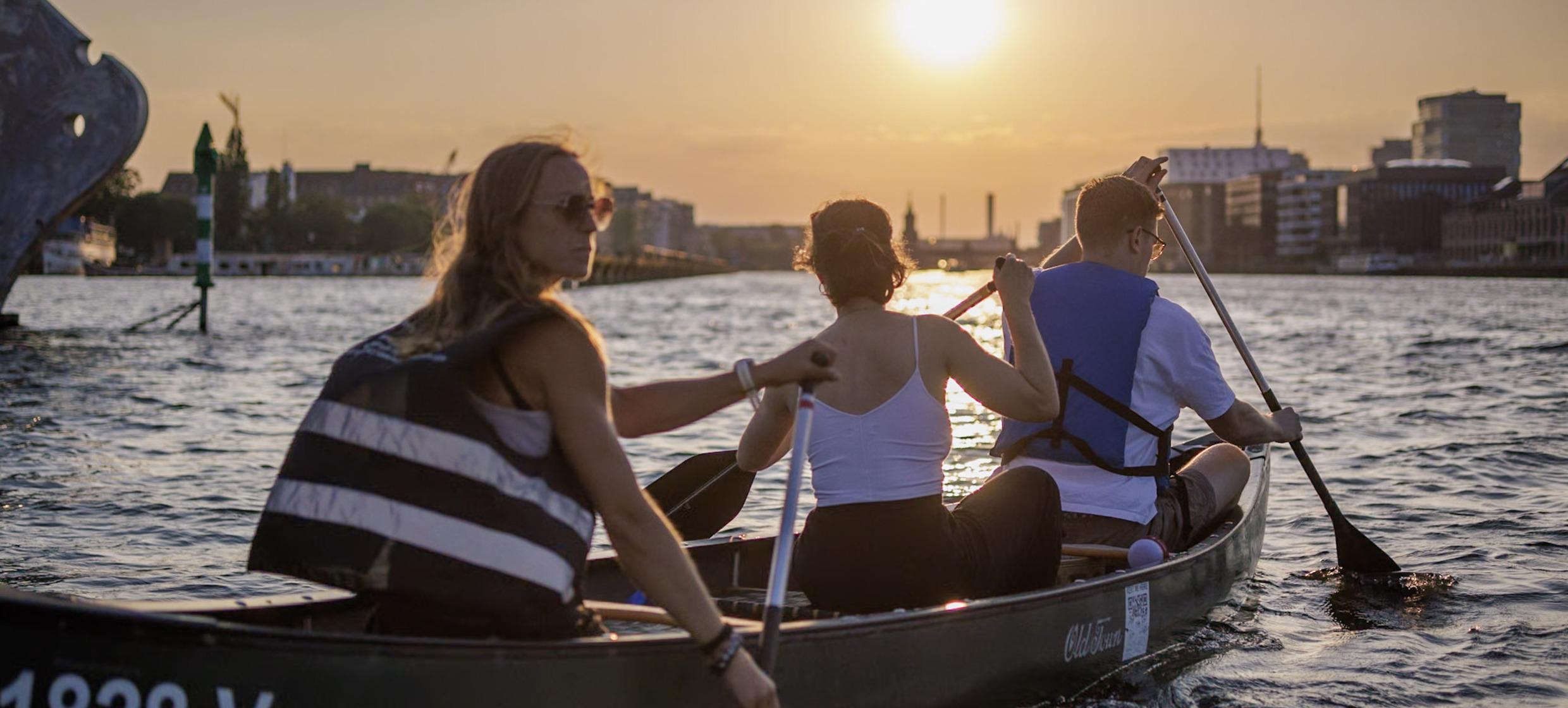 Sunset Kanutour - Berlin vom Wasser aus im Abendlicht 2