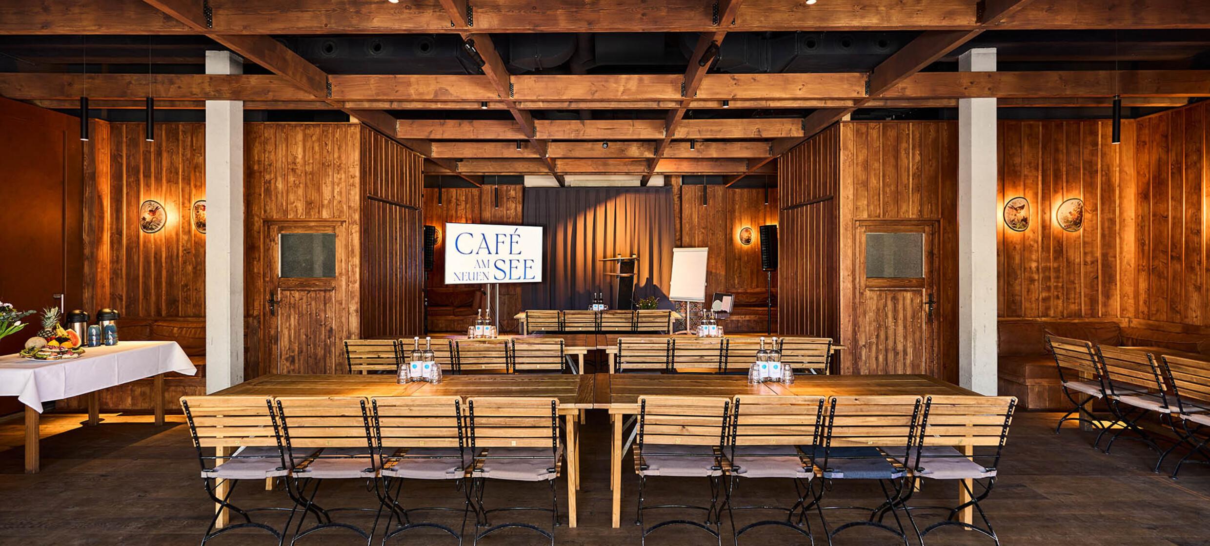 Café am Neuen See 13