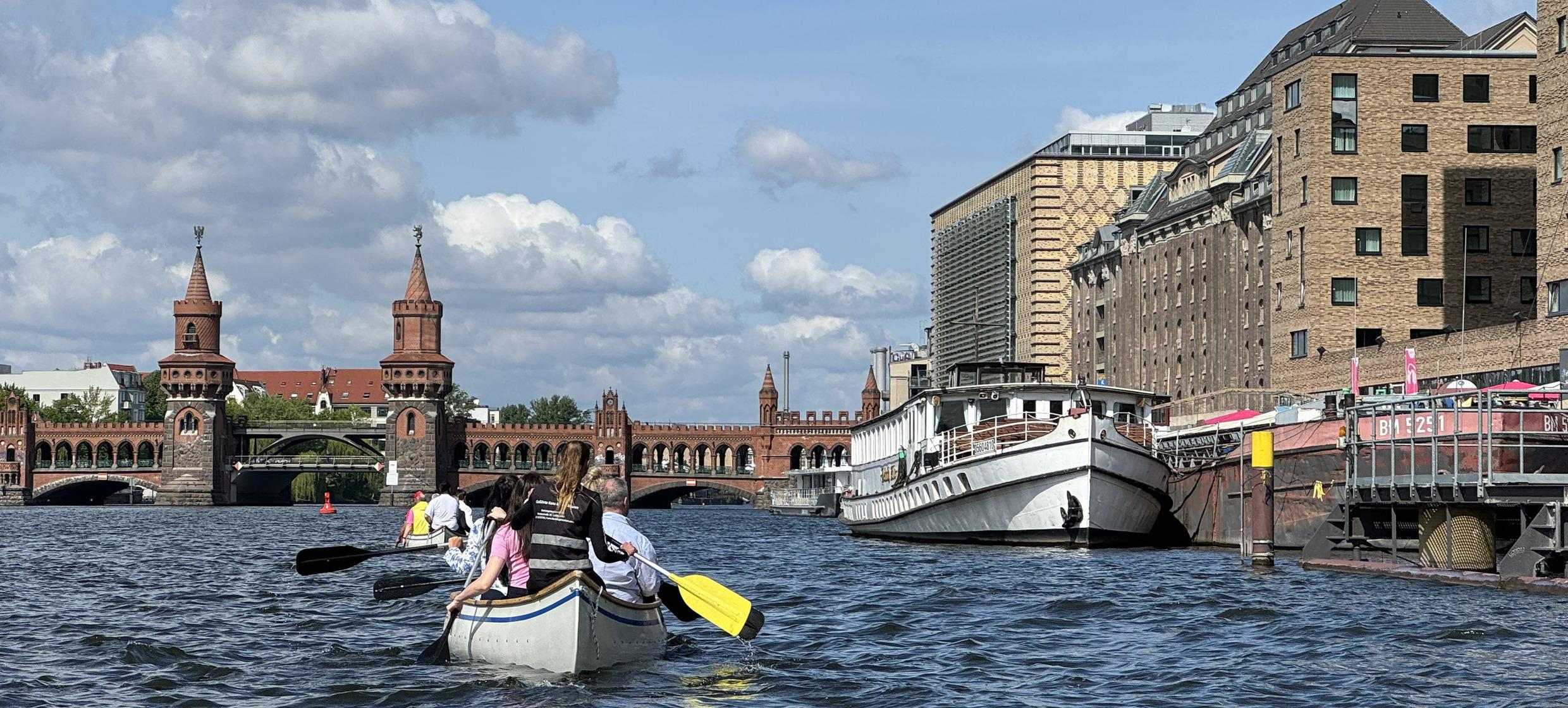 Teamevent in Berlin - Kanutour im Mannschaftskanadier 4