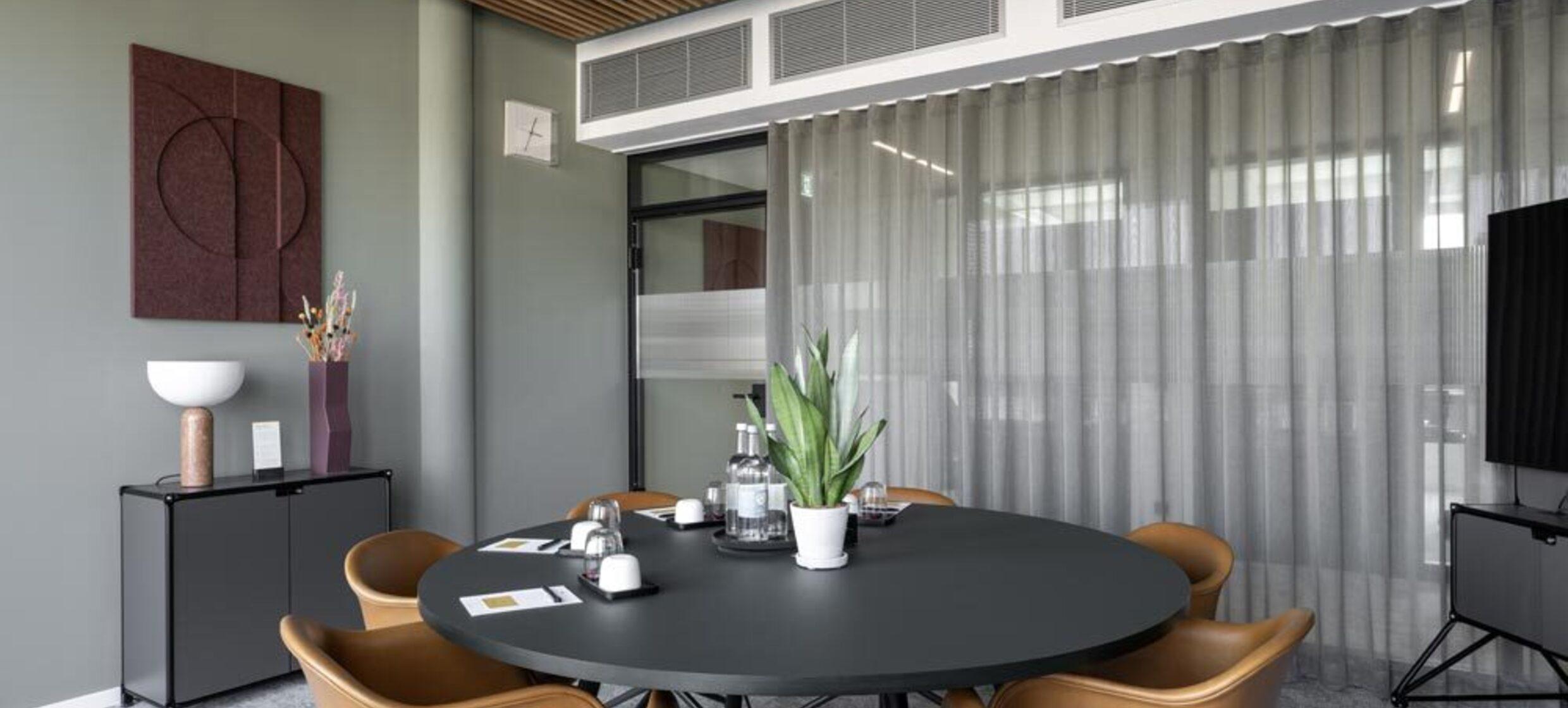 Foto 2 von Office Club Stuttgart - Königstraße