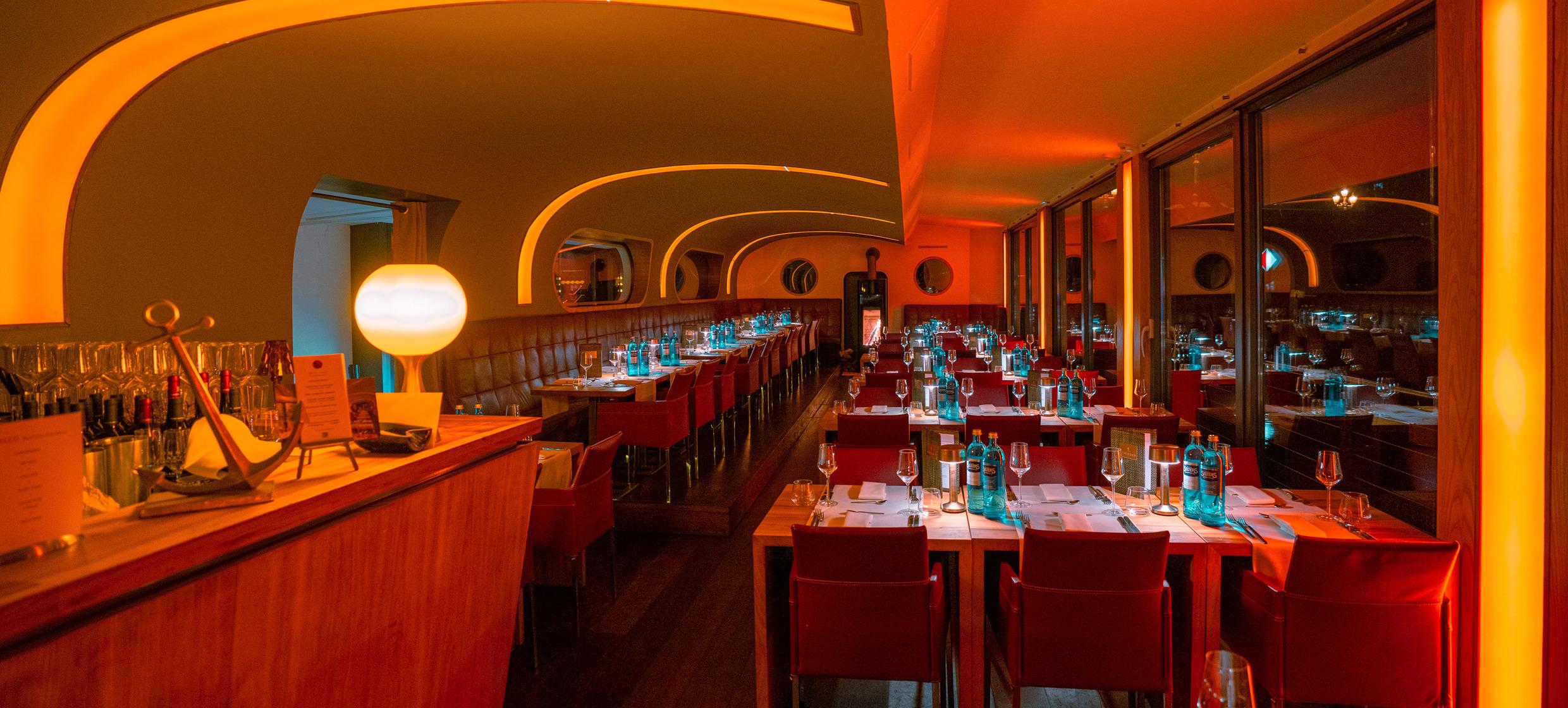 Festlicher Lichterglanz auf der Spree: Ihre Weihnachtsfeier im Restaurantschiff 2