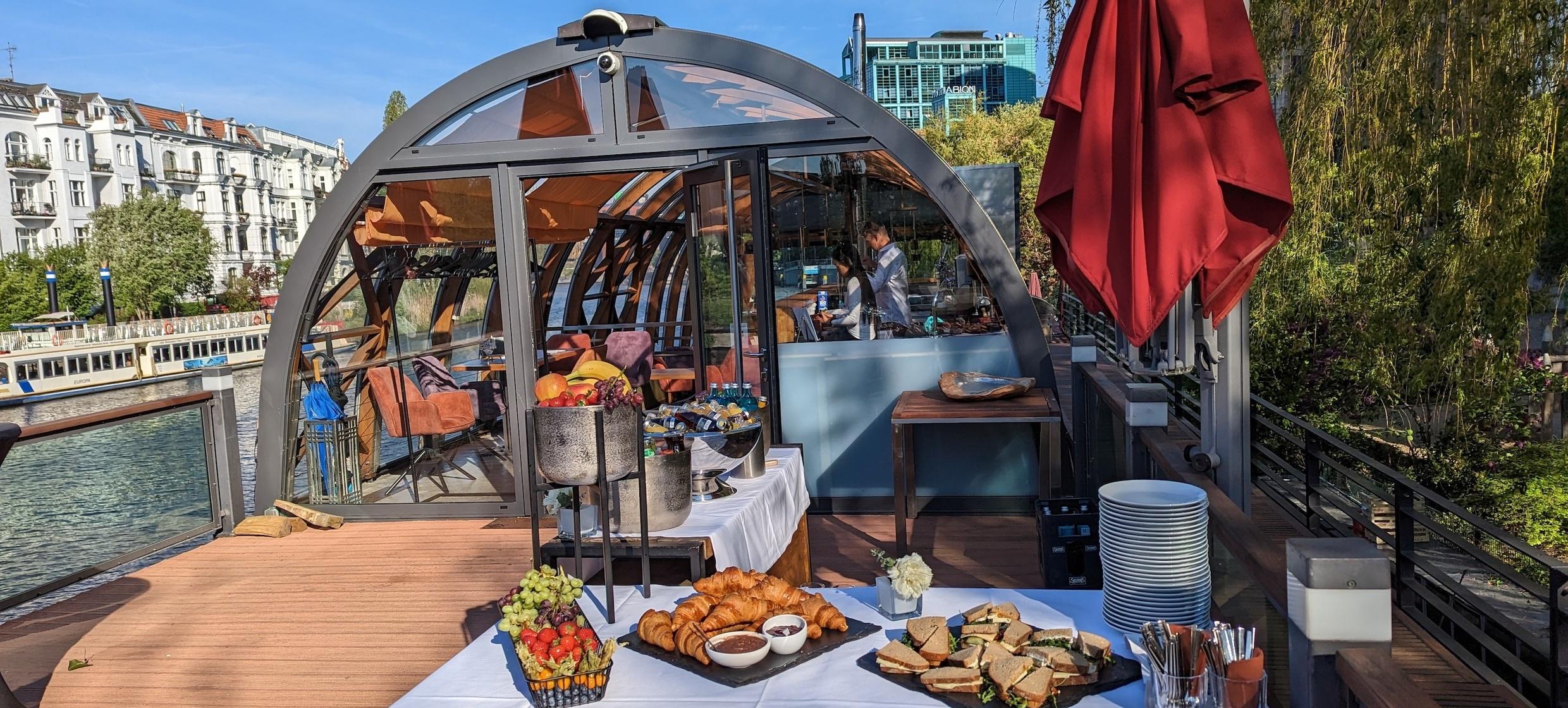 Tagung auf dem Wasser in PATIO Berlin / Berlin 1