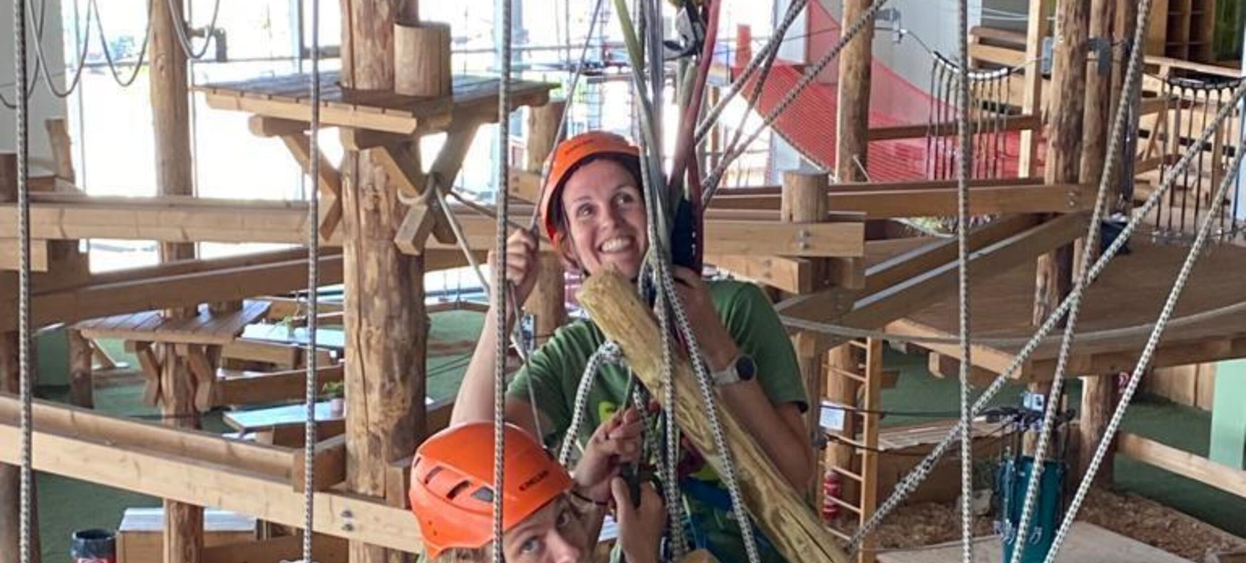 Teambuilding Klettern in Indoor Kletterwald / Leuna 1