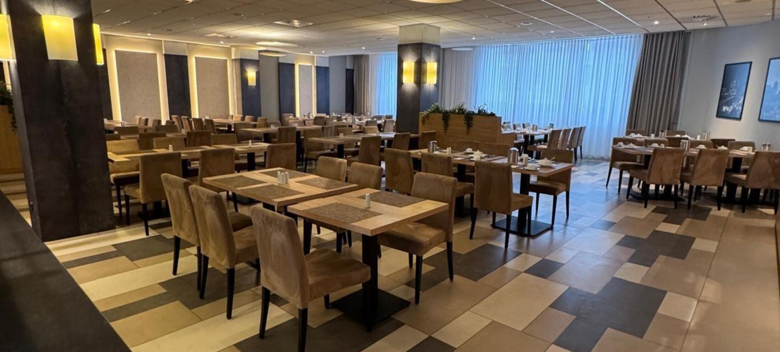 NOVINA Hotel Südwestpark 5