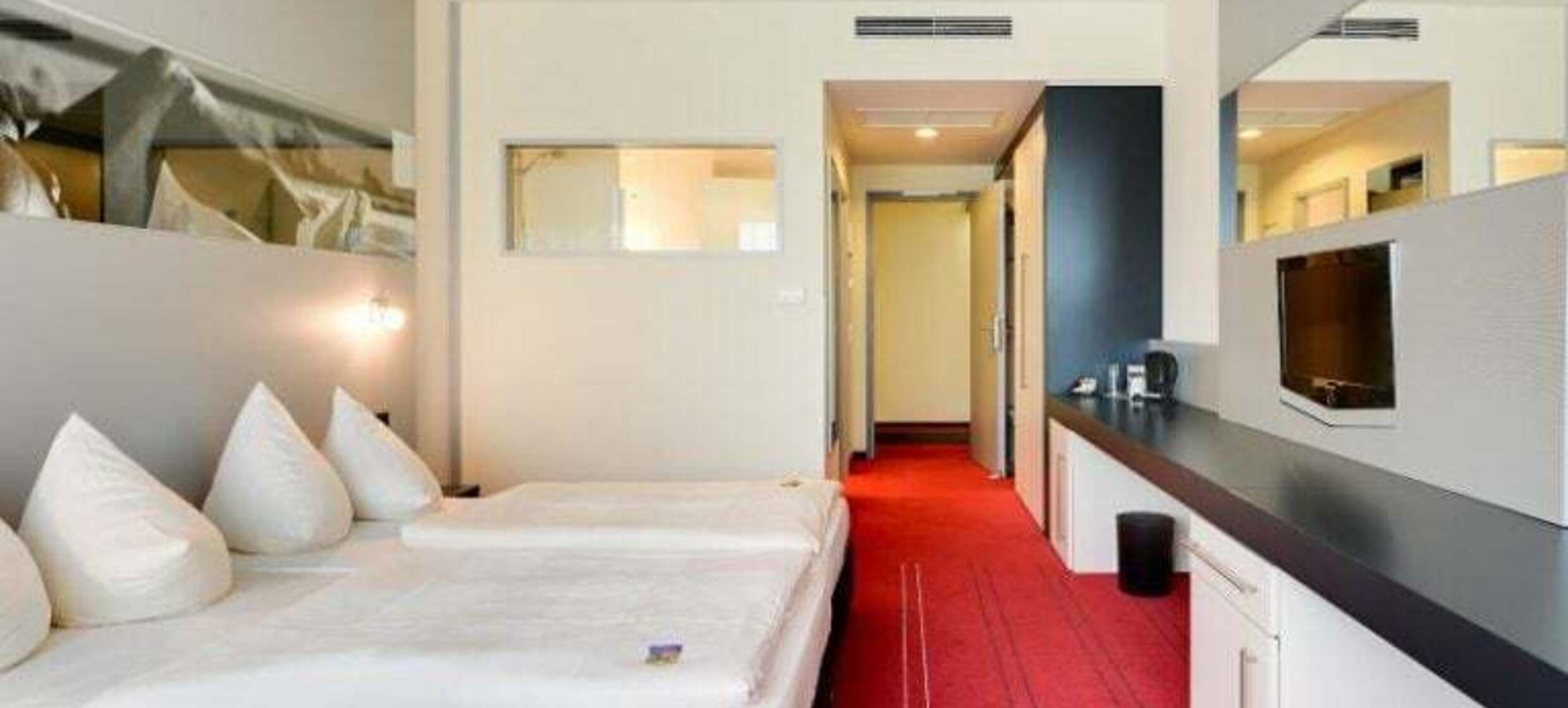 NOVINA Hotel Herzogenaurach Herzo-Base 5