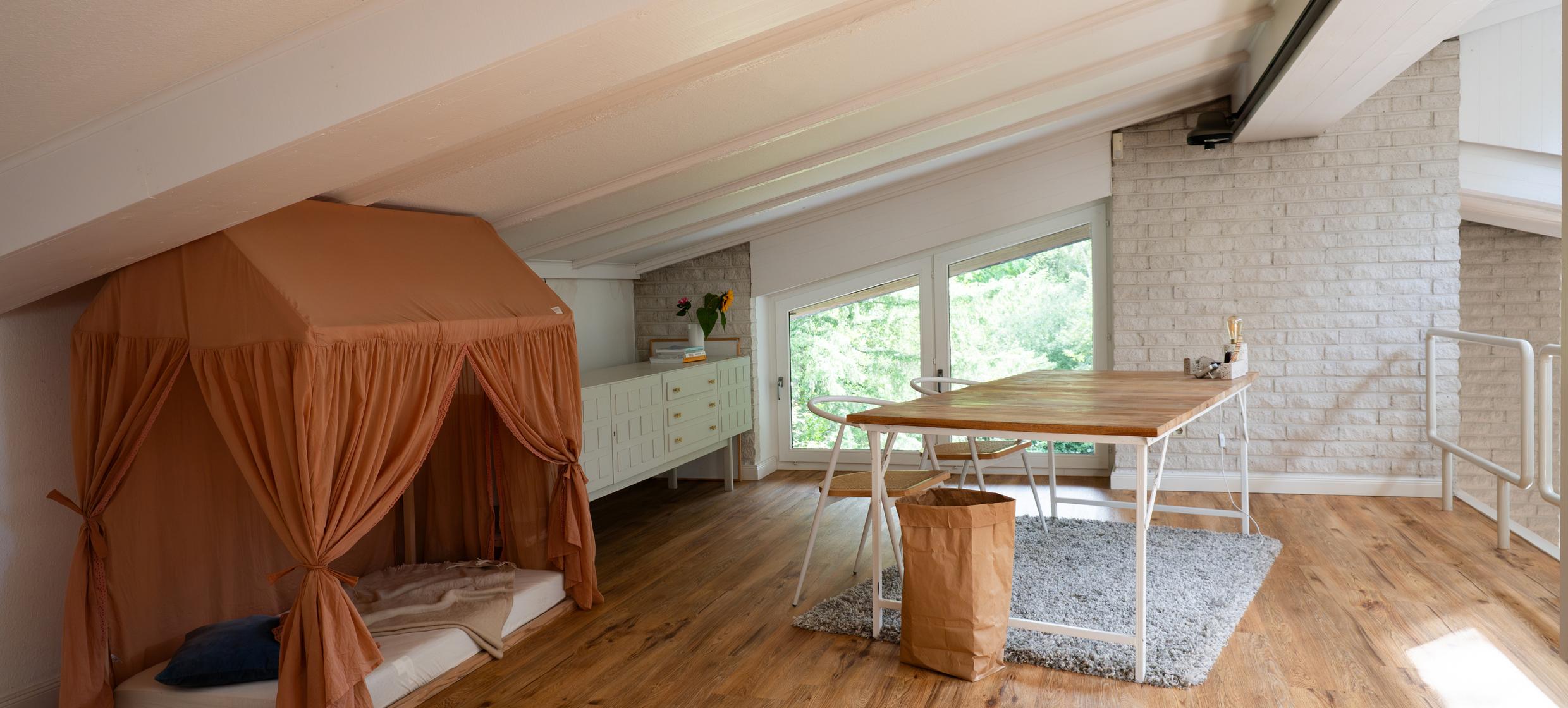 Ananda Studio 15
