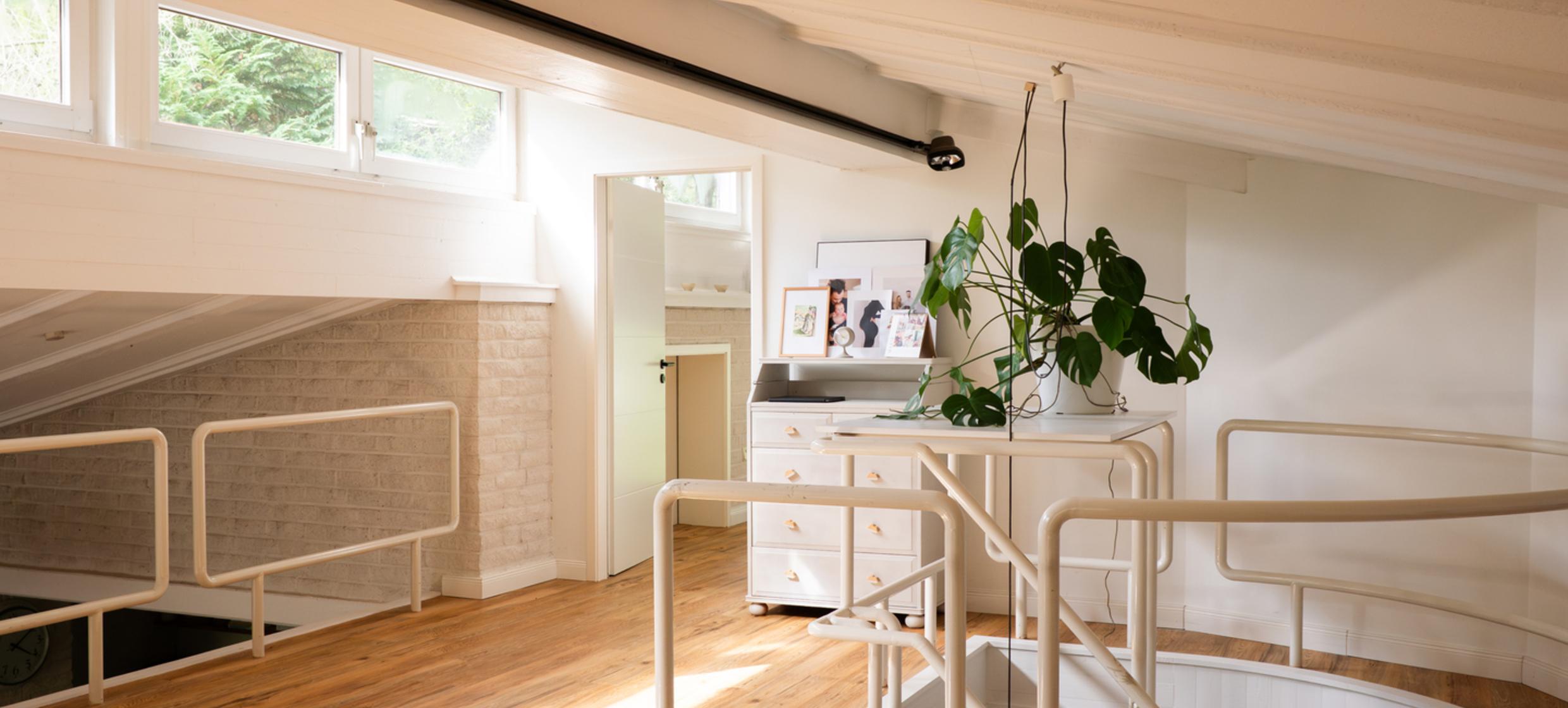 Ananda Studio 16