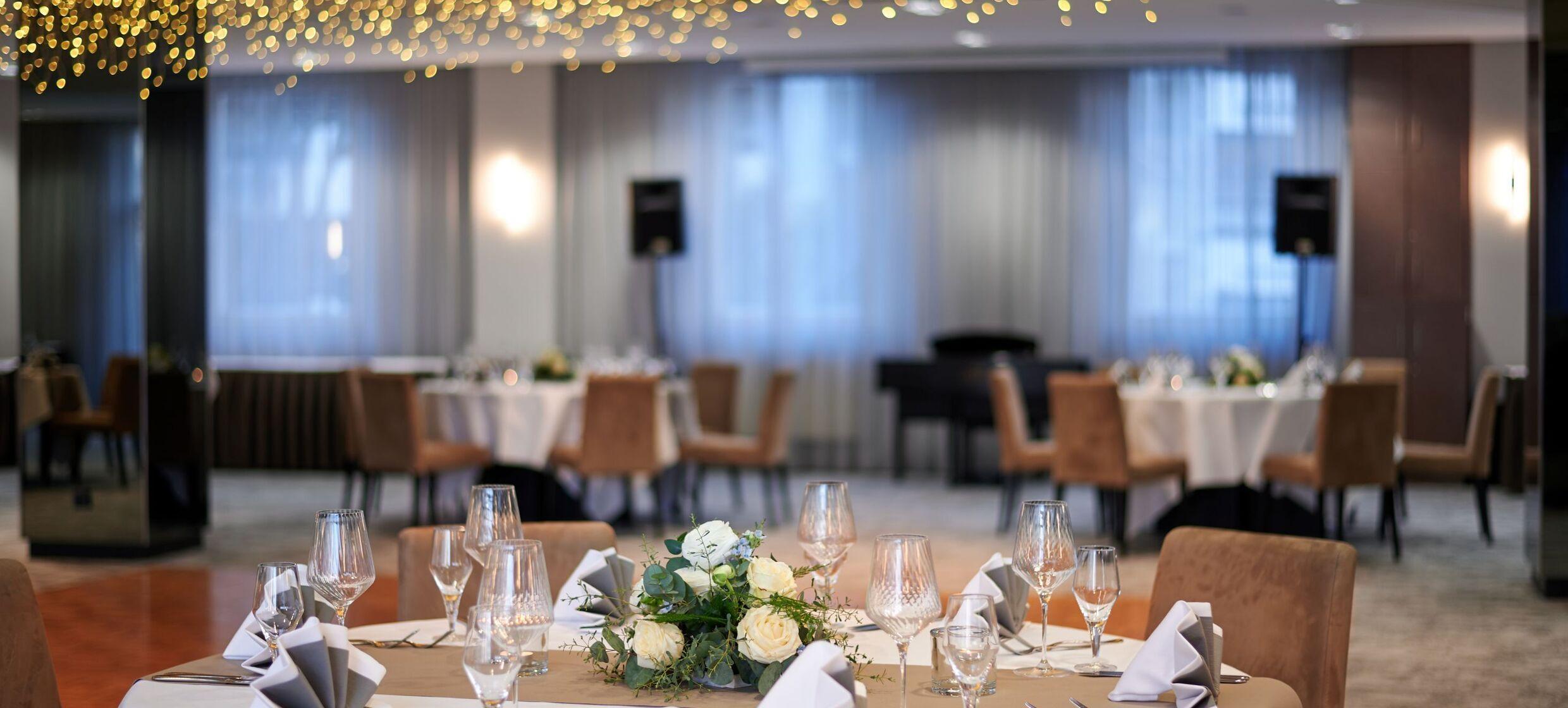 Stilvolle Weinachtsfeier in NOVINA Hotel Südwestpark / Nürnberg 1