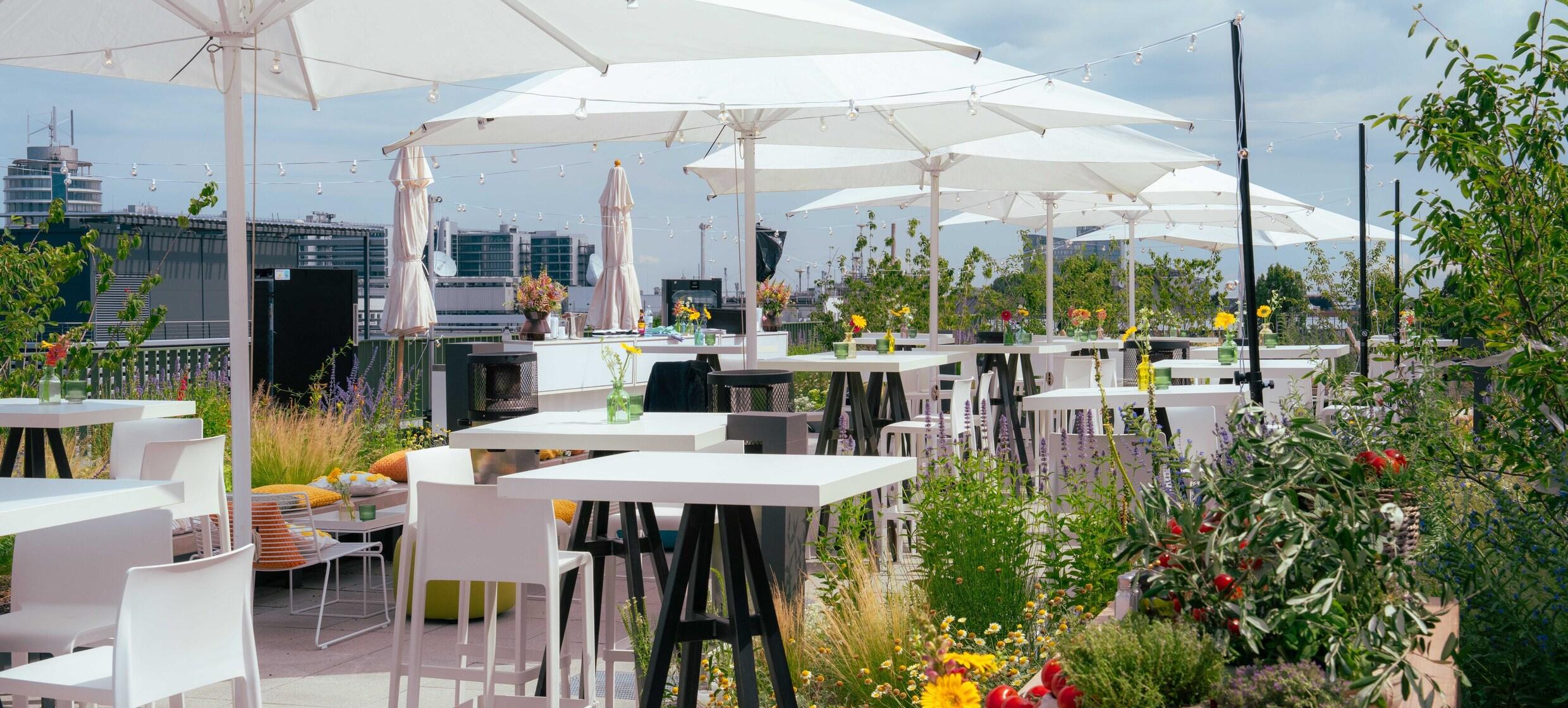 Nice Rooftop Party in NICE Restaurant & Rooftop / München 1