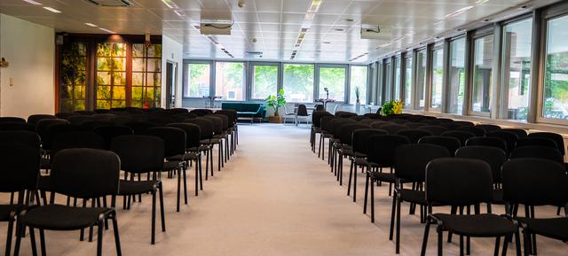 All-Inclusive Tagungspauschale PLUS mit erweitertem Catering & Technik in BZ Business Center / Hamburg 2