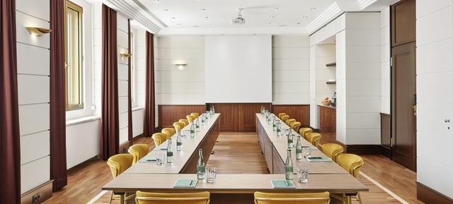 Hotel Bristol Berlin in Berlin 3