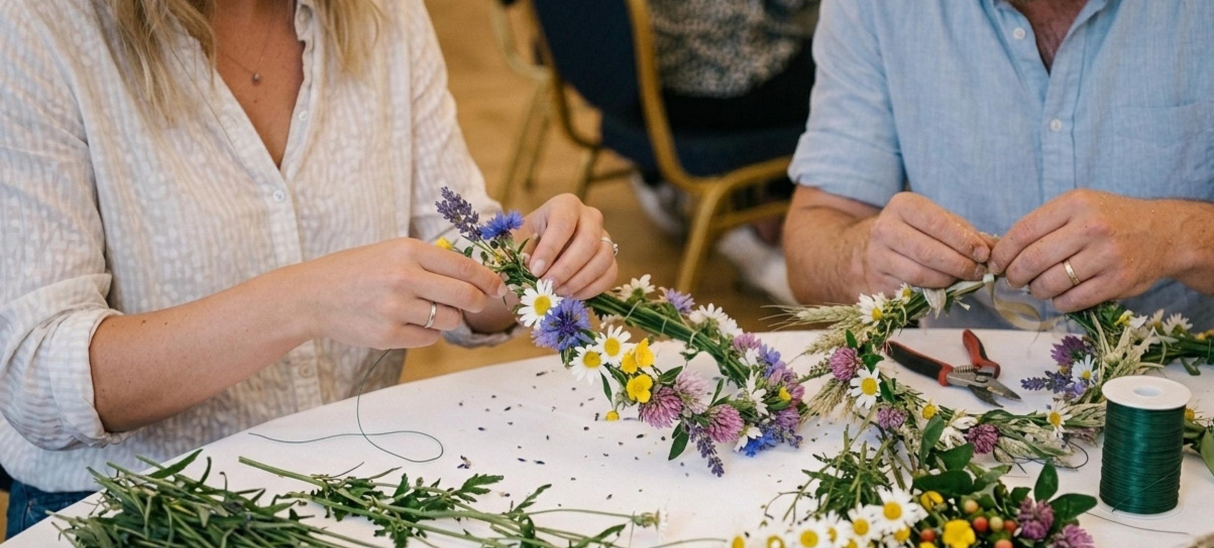 Midsommar-Blumenkranz binden – Logenhaus Berlin