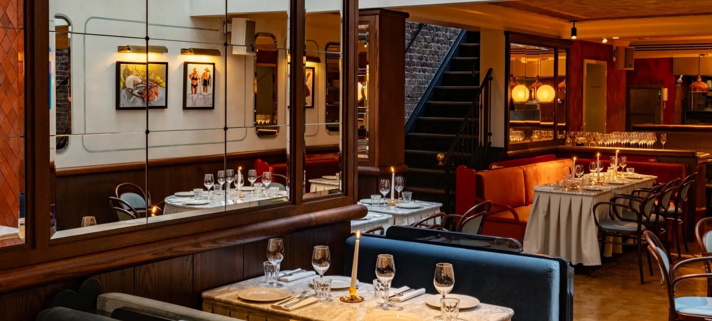 Intimate Spaces Within A Unique Hideaway  in London 1