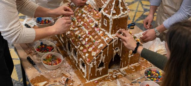 XL LEBKUCHENHAUS - Weihnachtsfeier XL LEBKUCHENHAUS - Weihnachtsfeier in Teamdreams e.K. 2