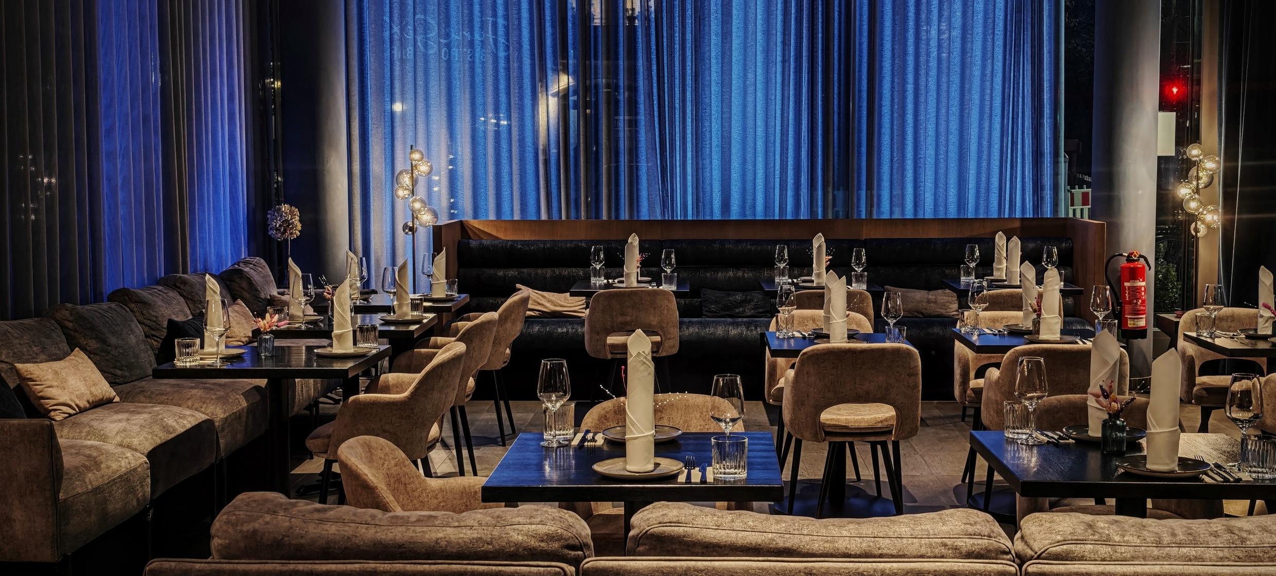June Six Bistro & Bar 1