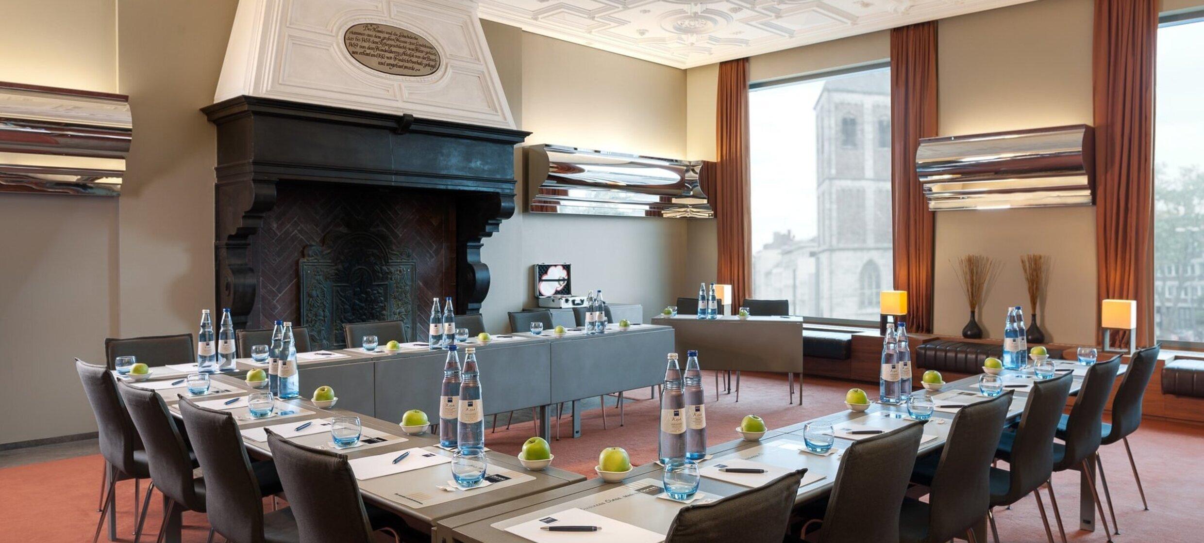 Tagungspauschale im Dorint Hotel Köln am Heumarkt 3